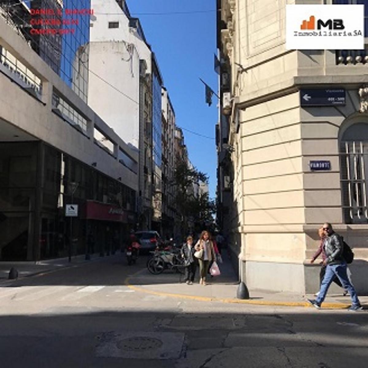 Microcentro Venta Local comercial ideal PUB. Viamonte al 300. - 6