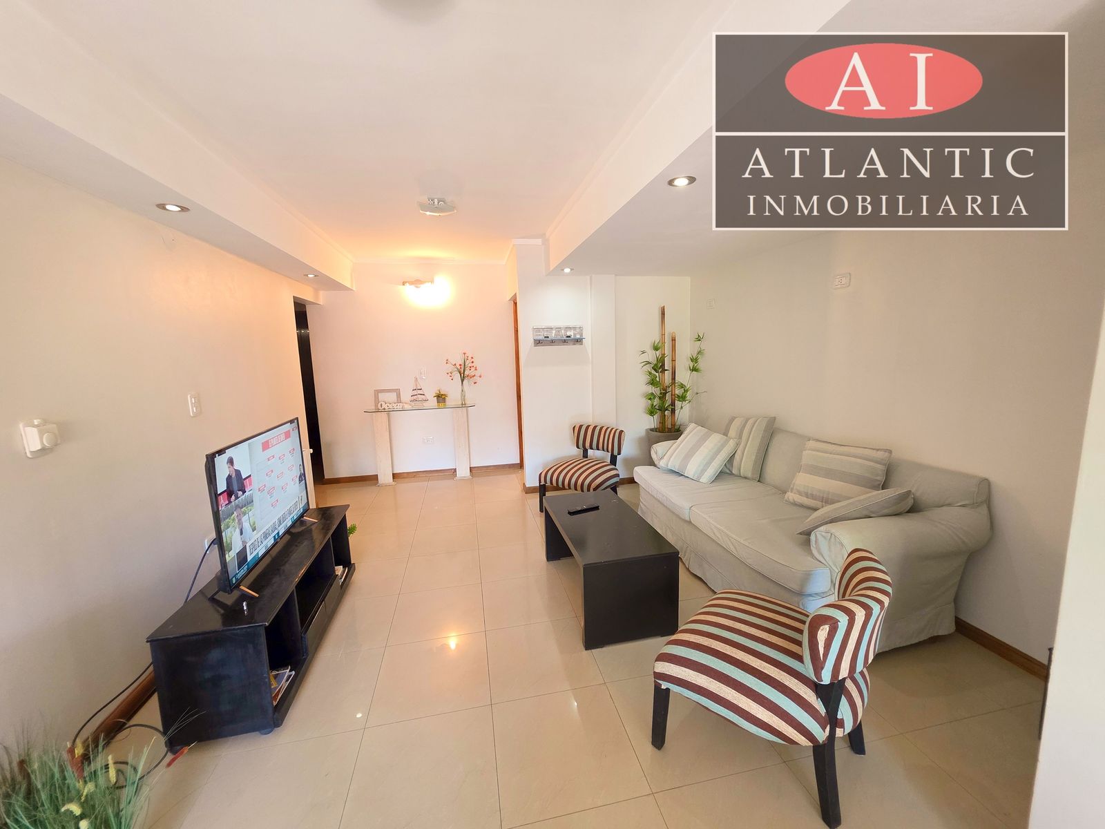 DEPARTAMENTO EN VENTA A MTS. DEL CENTRO — foto 4