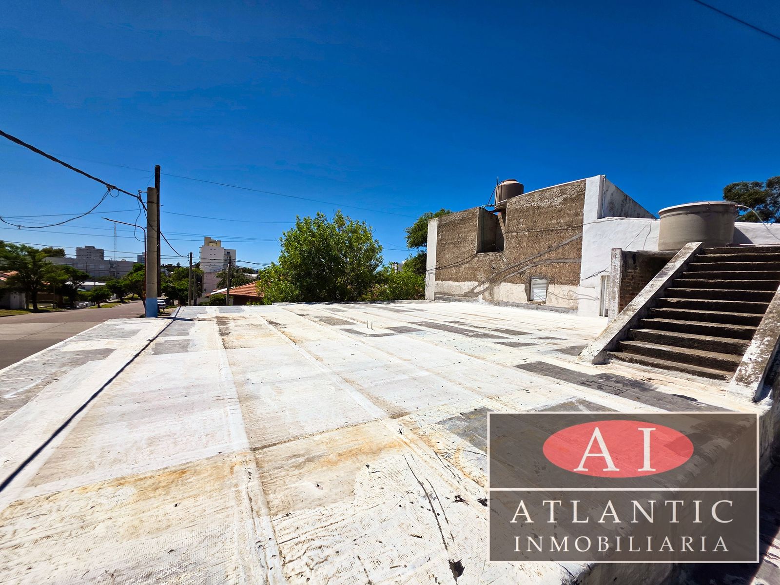 Local Comercial con Vivienda en Venta - 9