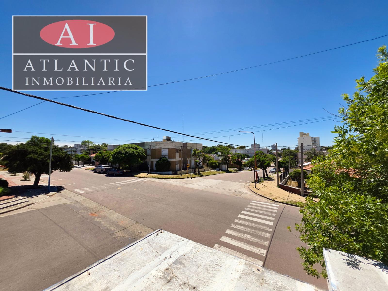 Local Comercial con Vivienda en Venta - 10