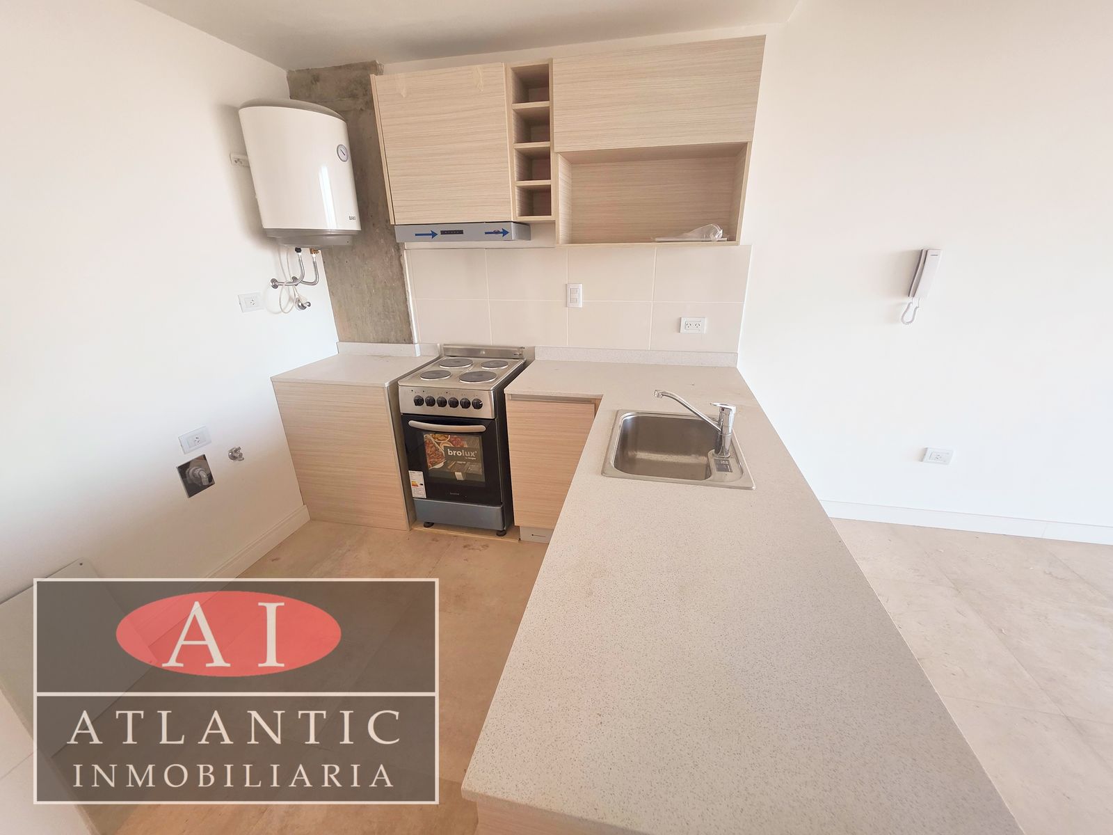 DEPARTAMENTO FUNCIONAL EN VENTA A ESTRENAR FRENTE AL MAR - 4