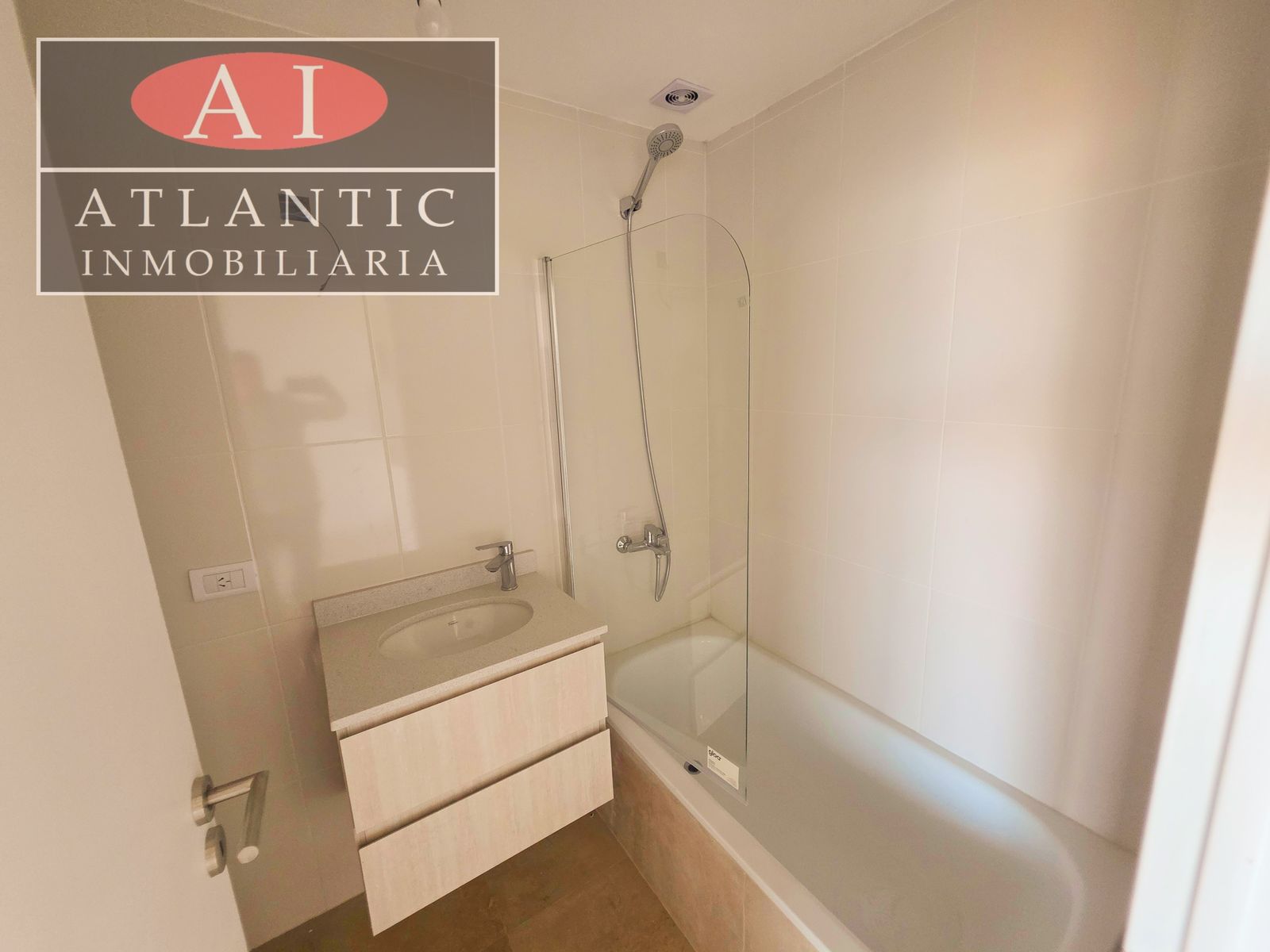 DEPARTAMENTO FUNCIONAL EN VENTA A ESTRENAR FRENTE AL MAR - 6