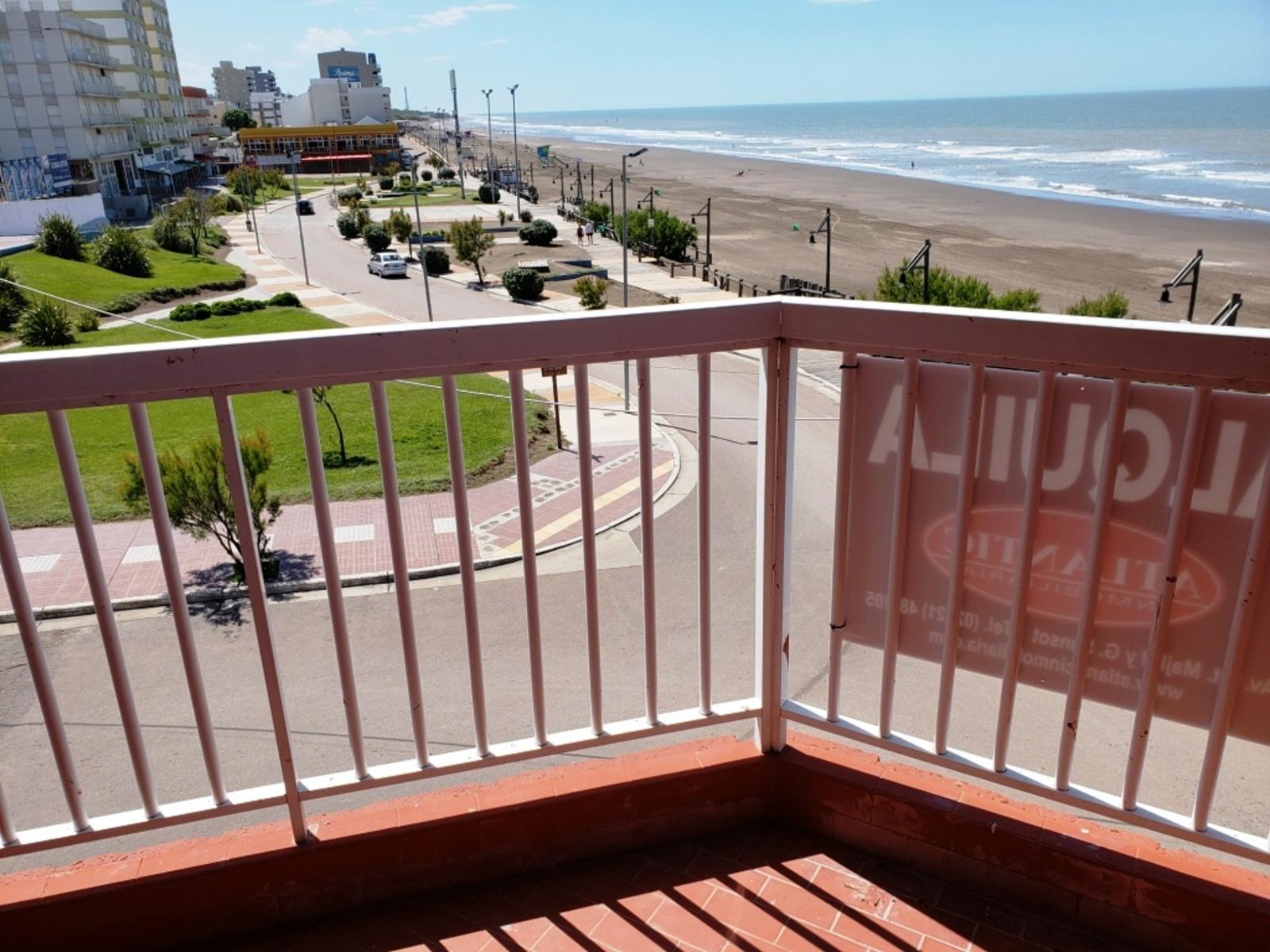 Departamento Funcional Frente al Mar. — foto 12