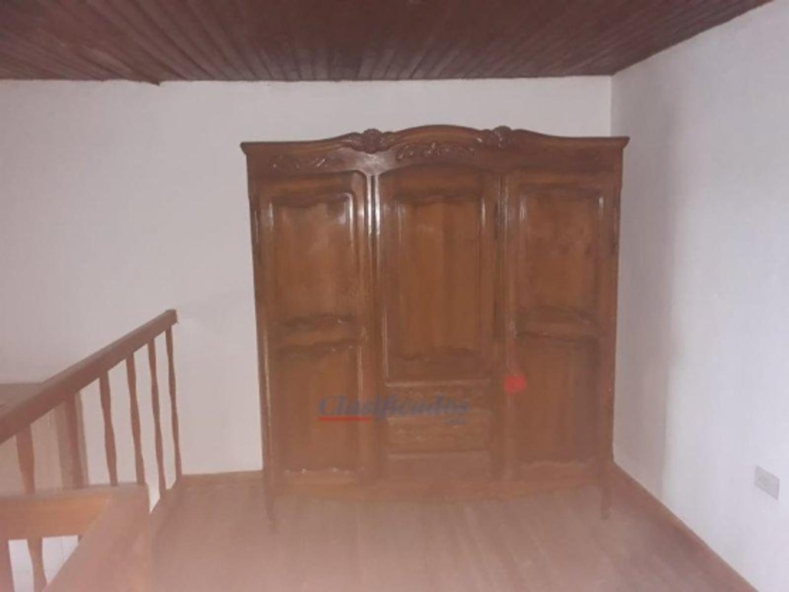 ALQUILO CASA DE 1 DOR BARRIO GENERAL BUSTOS GIANELLI 562 - 5