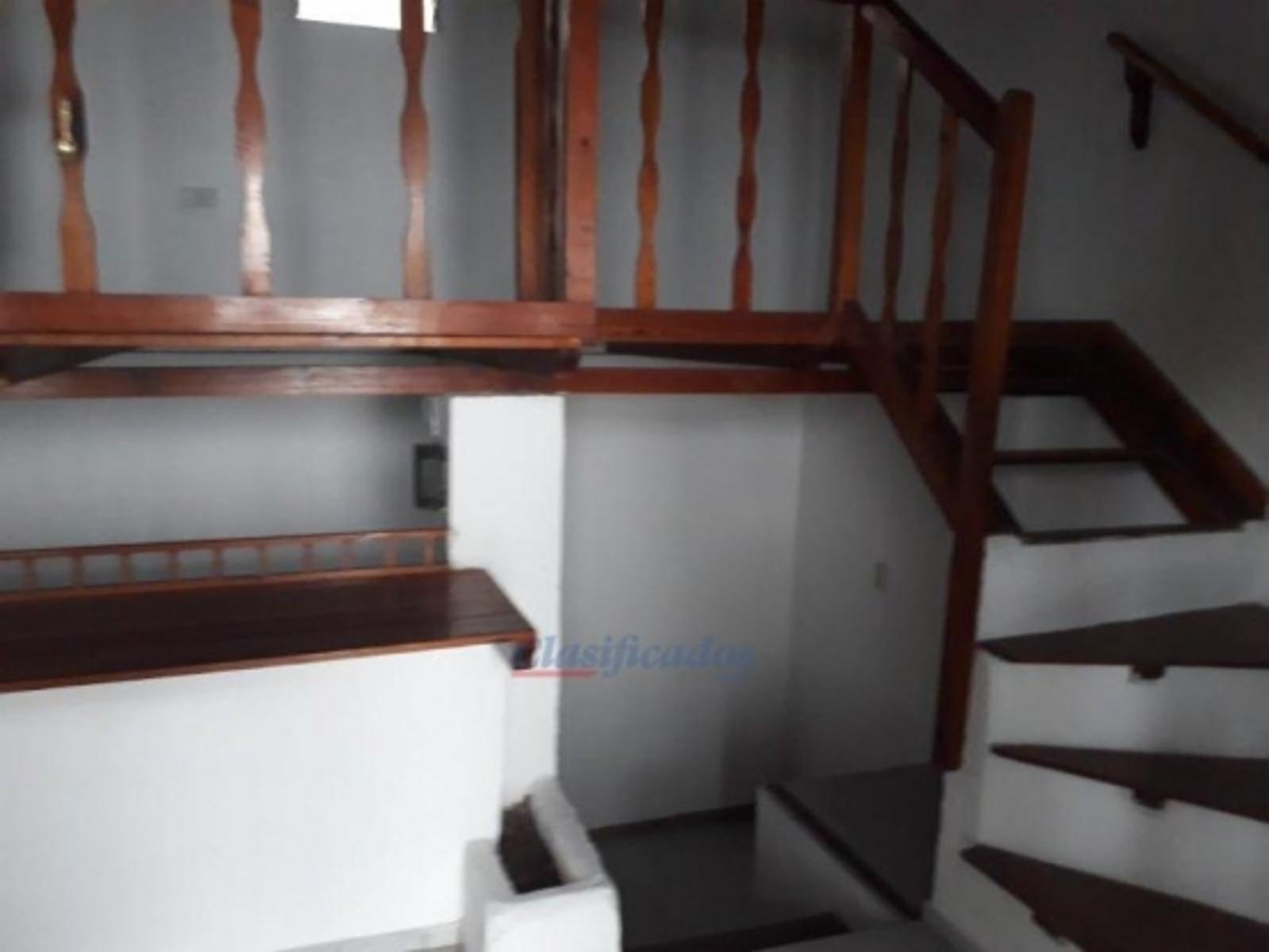 ALQUILO CASA DE 1 DOR BARRIO GENERAL BUSTOS GIANELLI 562 - 6