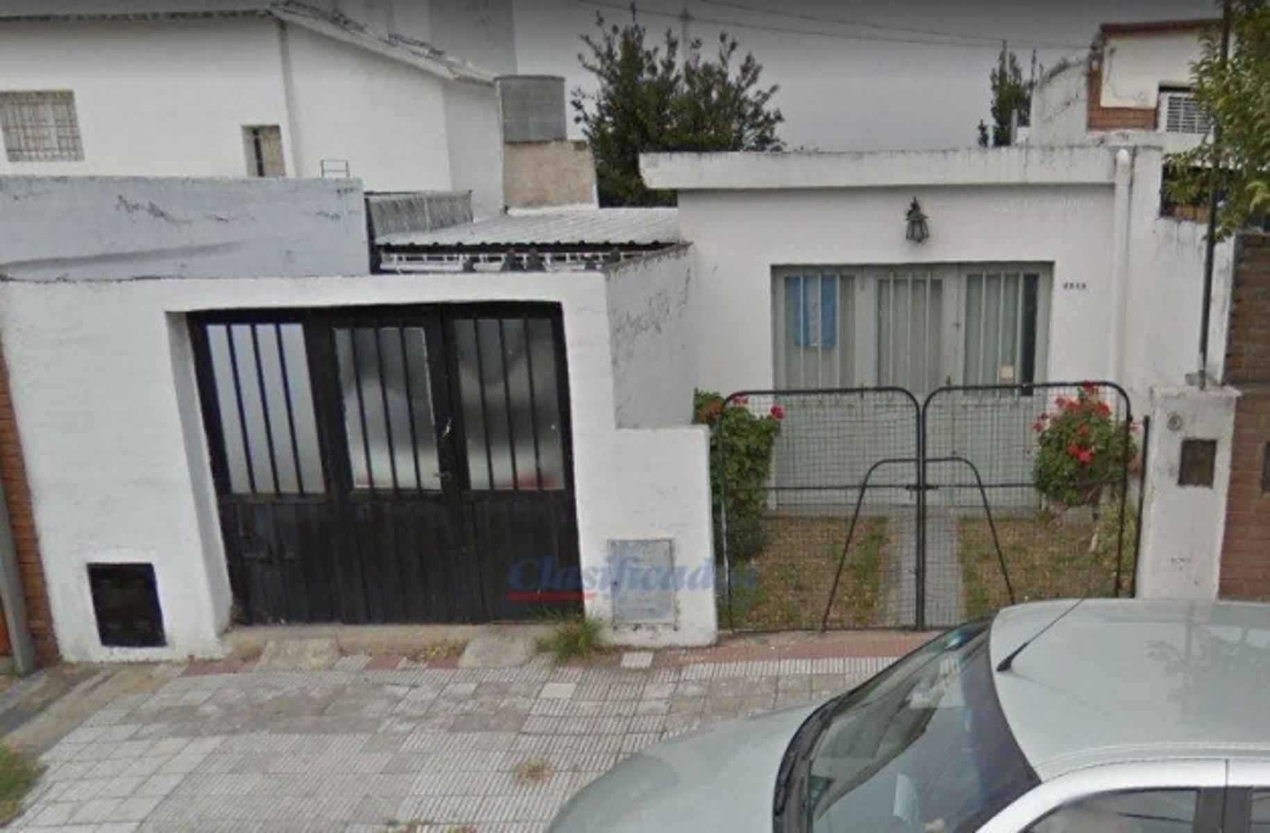 VENDO COMPLEJO DE 1 CASA MAS 3 DEPARTAMENTO EN VILLA CABRERA — foto 2