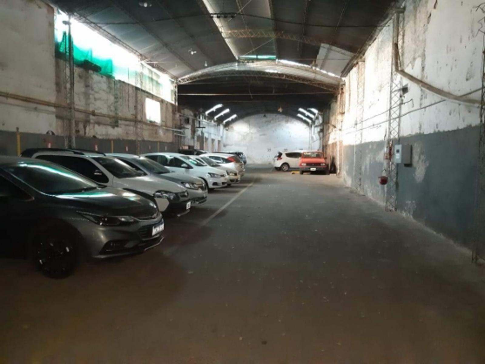 ALQUILO COCHERAS EN BARRIO COFICO PROXIMO AL CENTRO DE LA CIUDAD - ESTADIAS O MENSUAL - 3