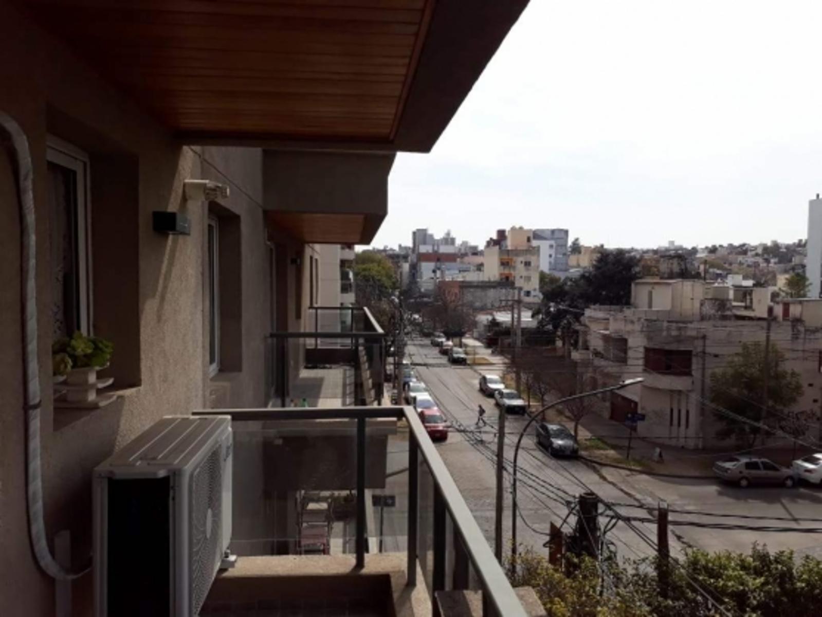 ALQUILO DEPARTAMENTOS TEMPORALES BARRIO GENERAL PAZ ZONA HOSPITALES — foto 7