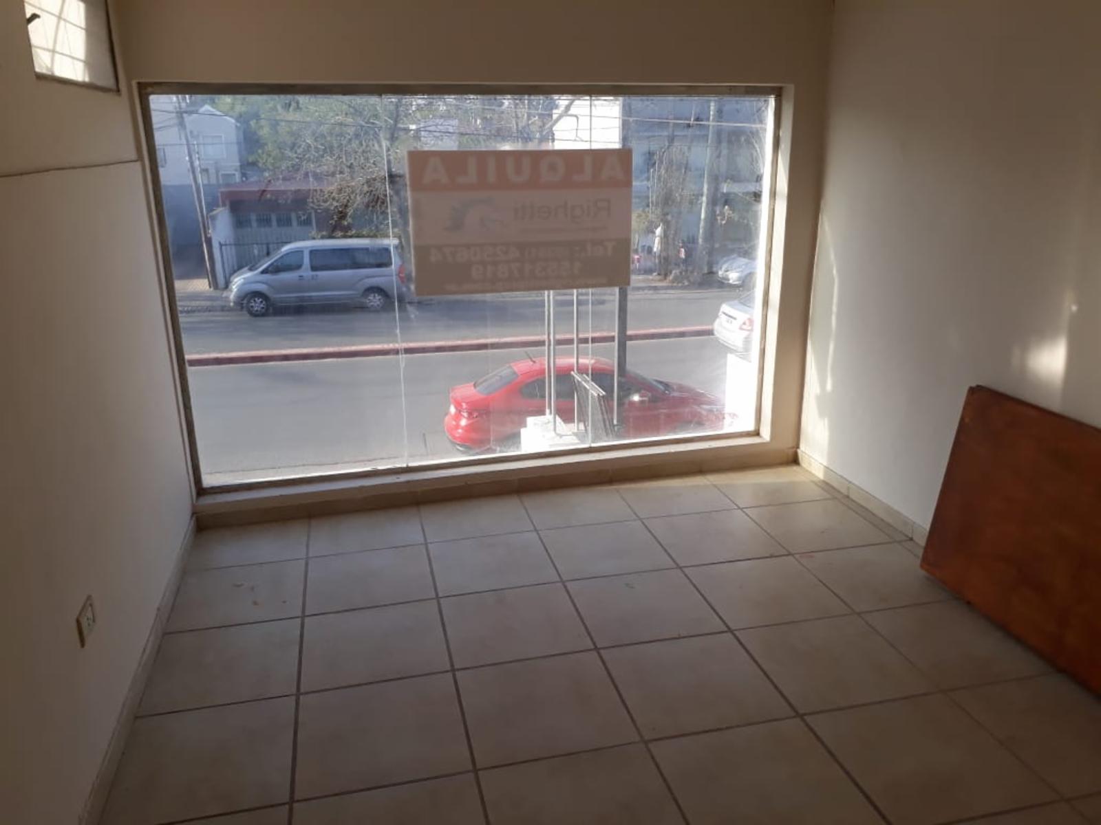 ALQUILER LOCAL COMERCIAL ARGUELLO RECTA MARTINOLLI APTO CONSULTORIOS - 10