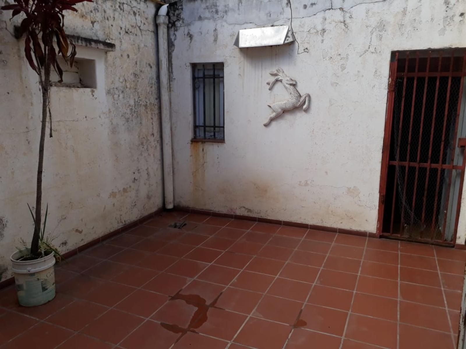 VENTA CASA 2 DORMITORIOS VILLA CABRERA — foto 2