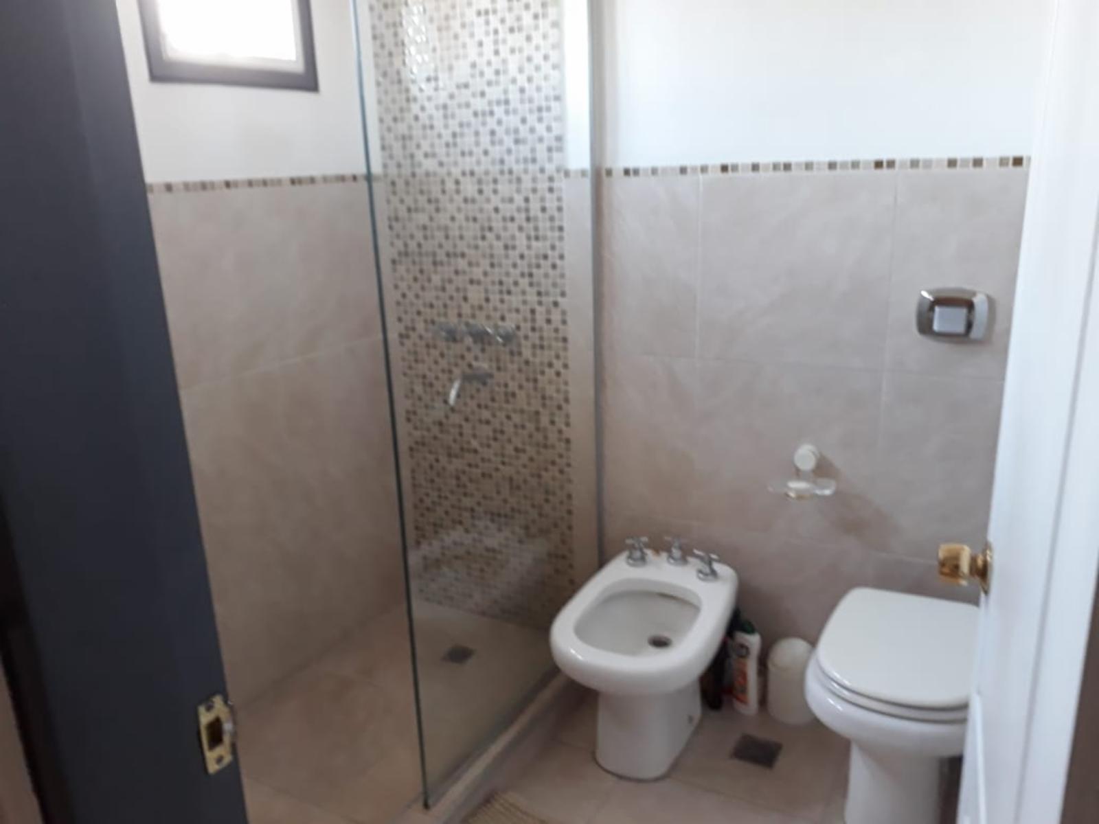VENTA DUPLEX 3 DORMITORIOS BARRIO ALBERDI — foto 13