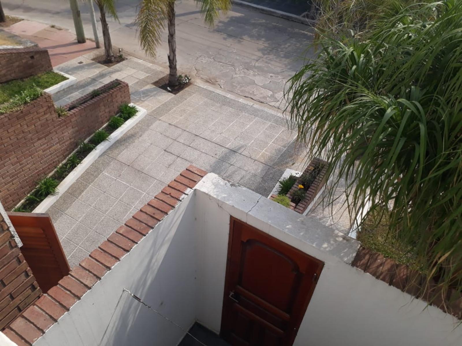 VENTA CASA 3 DORMITORIOS BARRIO PARQUE CHACABUCO — foto 9