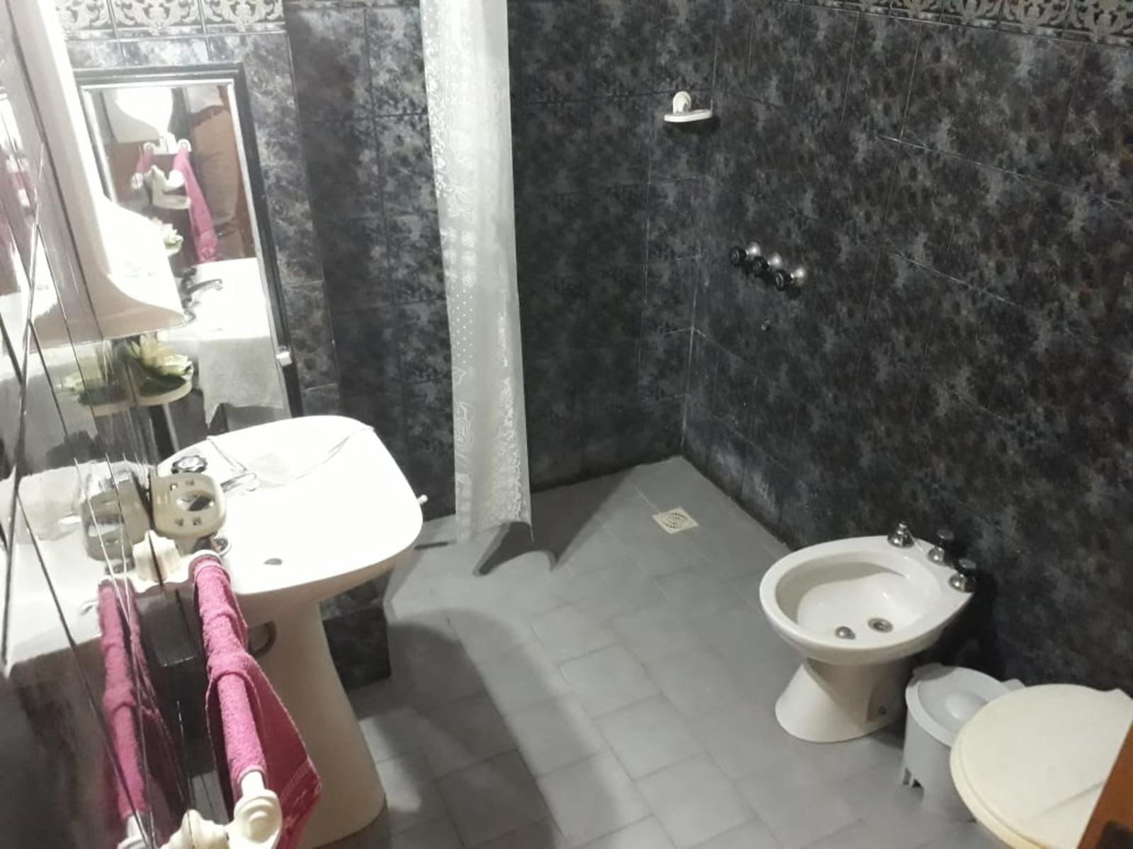 VENTA CASA 2 DORMITORIOS MAS DEPARTAMENTO SOL Y RIO VILLA CARLOS PAZ — foto 10