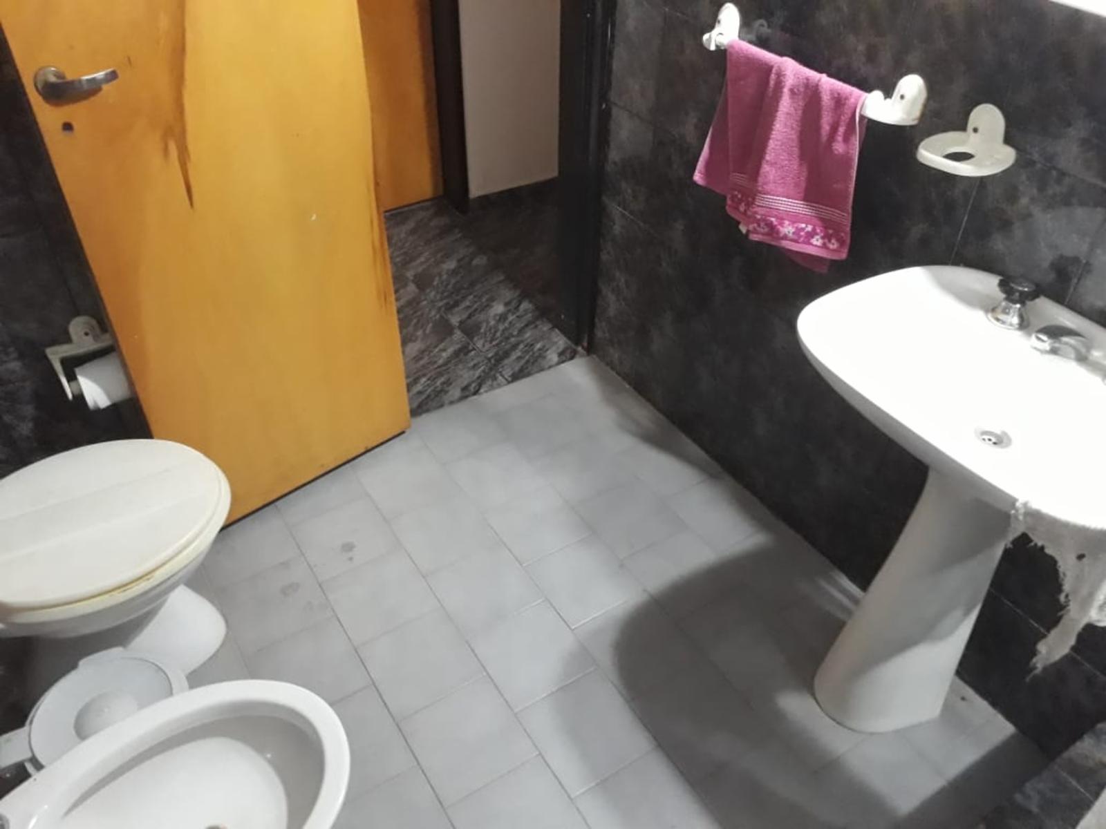 VENTA CASA 2 DORMITORIOS MAS DEPARTAMENTO SOL Y RIO VILLA CARLOS PAZ — foto 12
