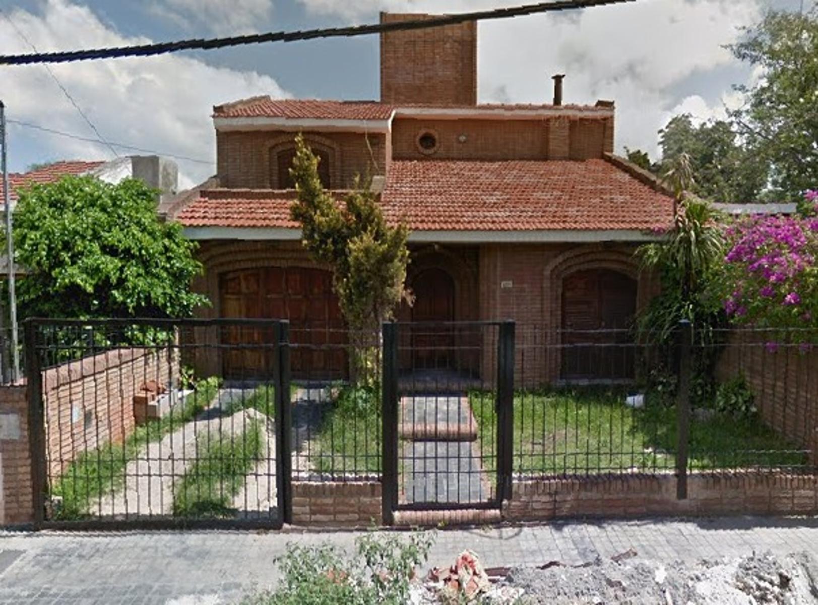 VENTA CASA 3 DORMITORIOS BARRIO CENTENARIO ZONA ORFEO