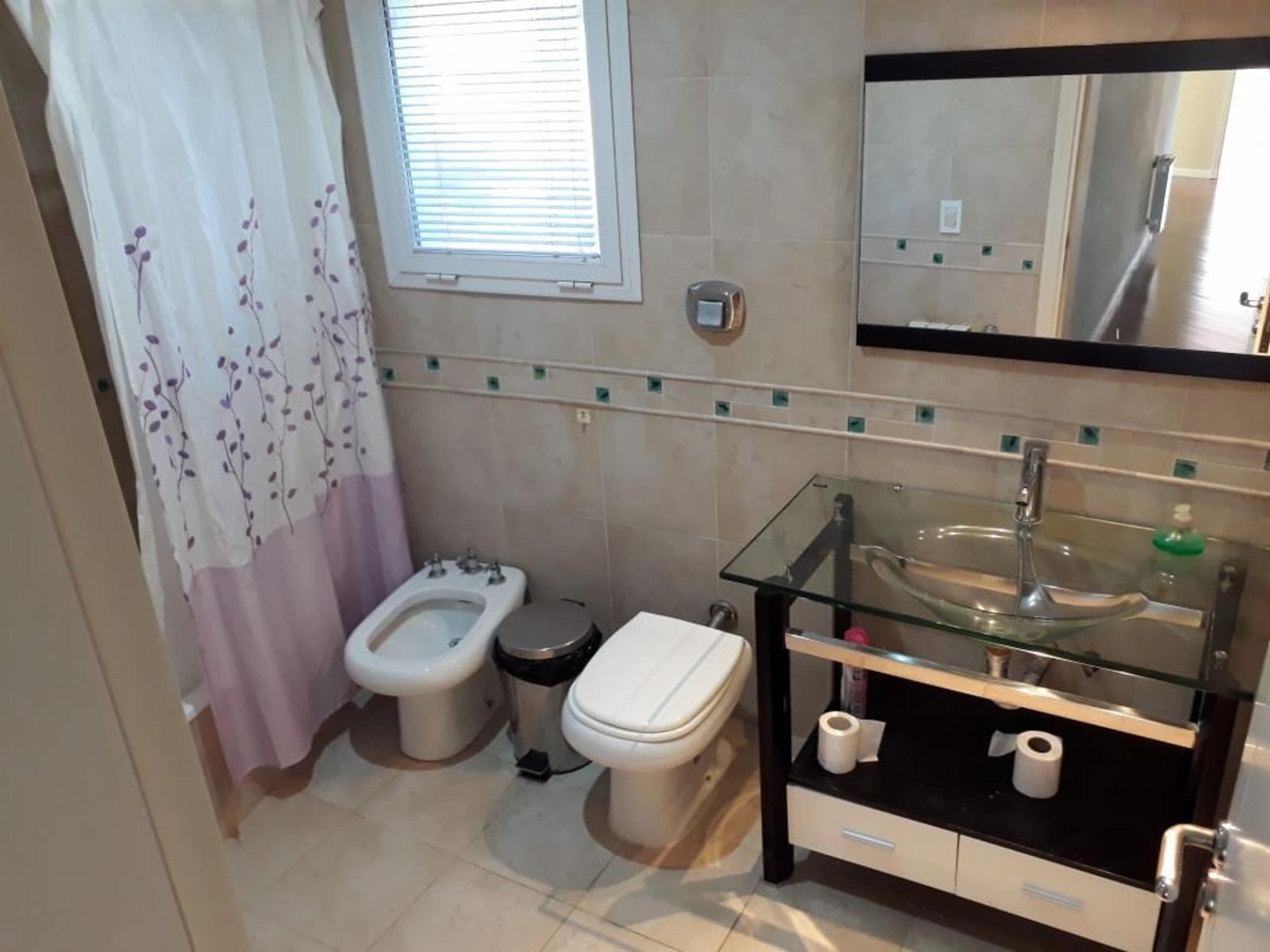 ALQUILER EXCLUSIVA CASA DE 3 DORMITORIOS LOS CIELOS VALLE ESCONDIDO - 2