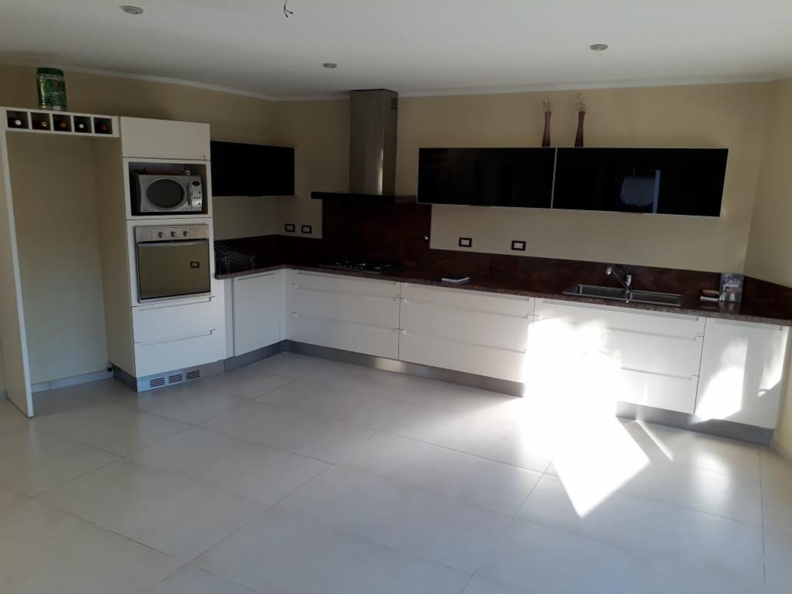 ALQUILER EXCLUSIVA CASA DE 3 DORMITORIOS LOS CIELOS VALLE ESCONDIDO - 6