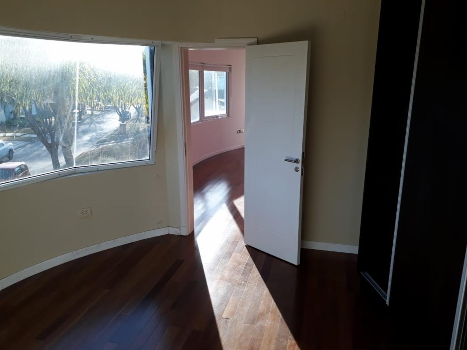 ALQUILER EXCLUSIVA CASA DE 3 DORMITORIOS LOS CIELOS VALLE ESCONDIDO - 11