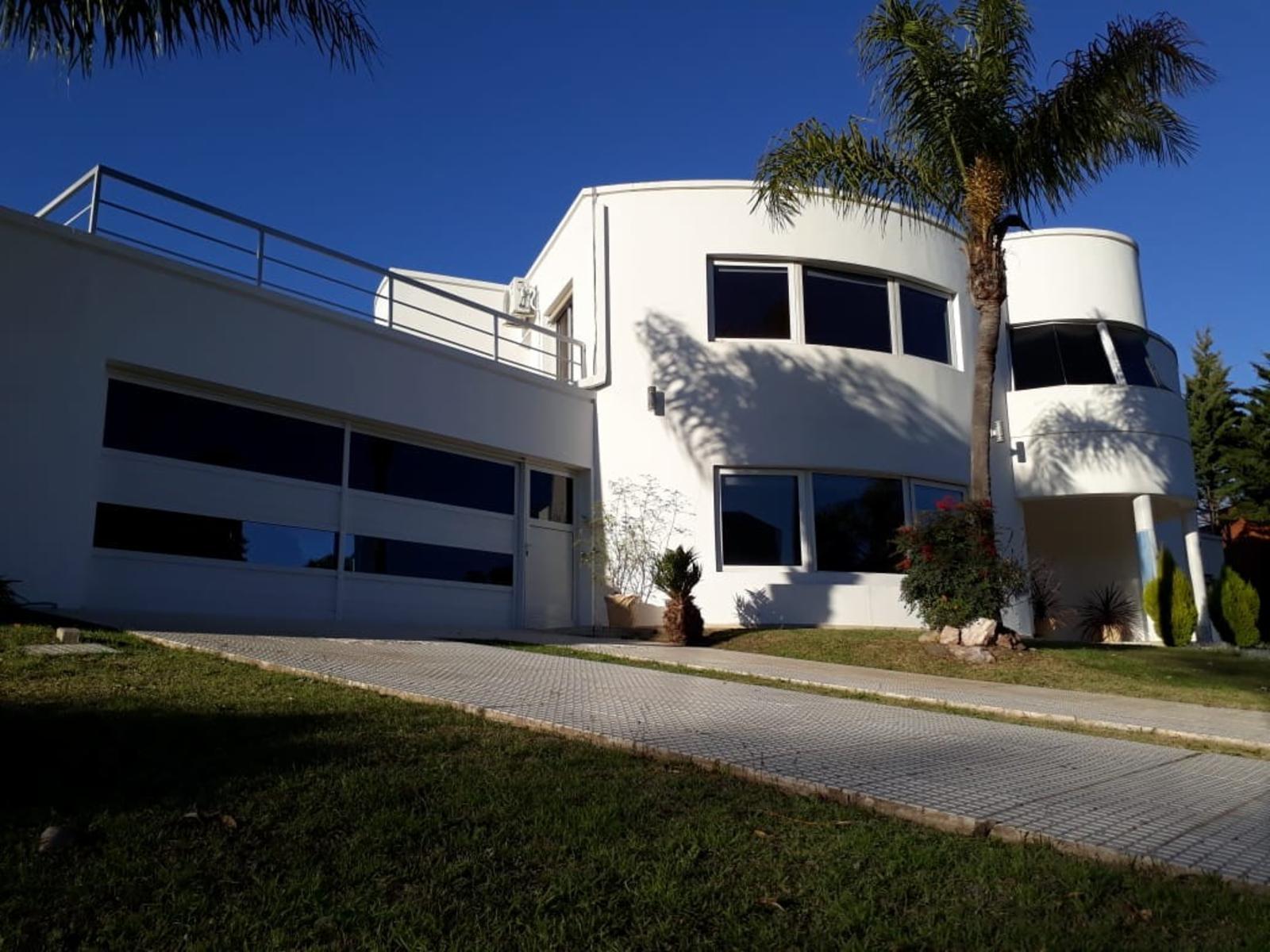 ALQUILER EXCLUSIVA CASA DE 3 DORMITORIOS LOS CIELOS VALLE ESCONDIDO - 25