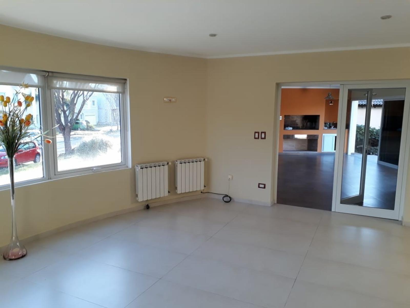 ALQUILER EXCLUSIVA CASA DE 3 DORMITORIOS LOS CIELOS VALLE ESCONDIDO - 26
