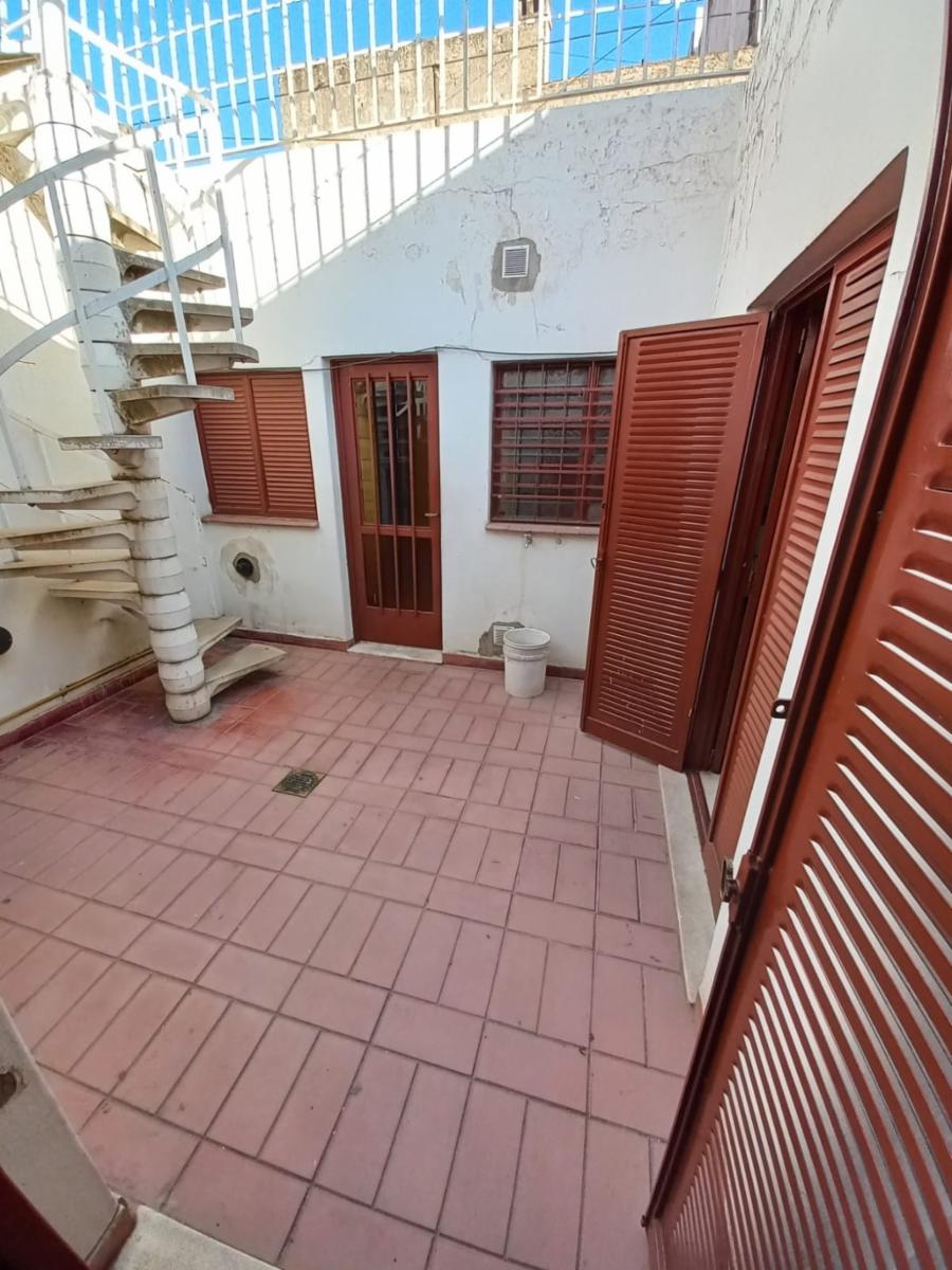 ALQUILER CASA 3 DORMITORIOS BARRIO CENTRO CON PATIO Y TERRAZA - 5