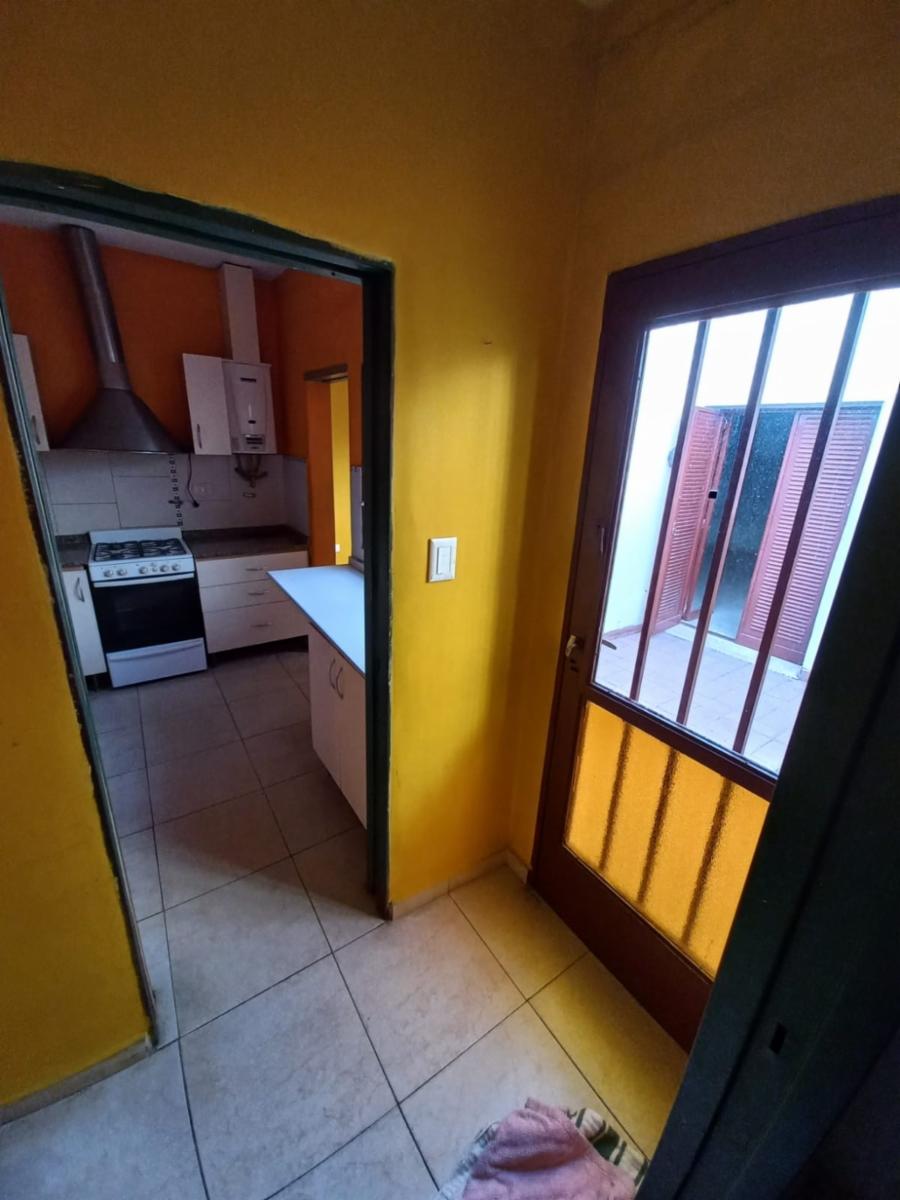 ALQUILER CASA 3 DORMITORIOS BARRIO CENTRO CON PATIO Y TERRAZA - 12