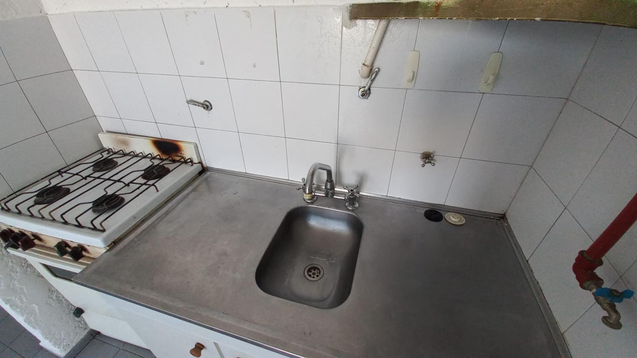 ALQUILER MONOAMBIENTE FRENTE A PLAZA COLON BARRIO ALBERDI CORDOBA - 4
