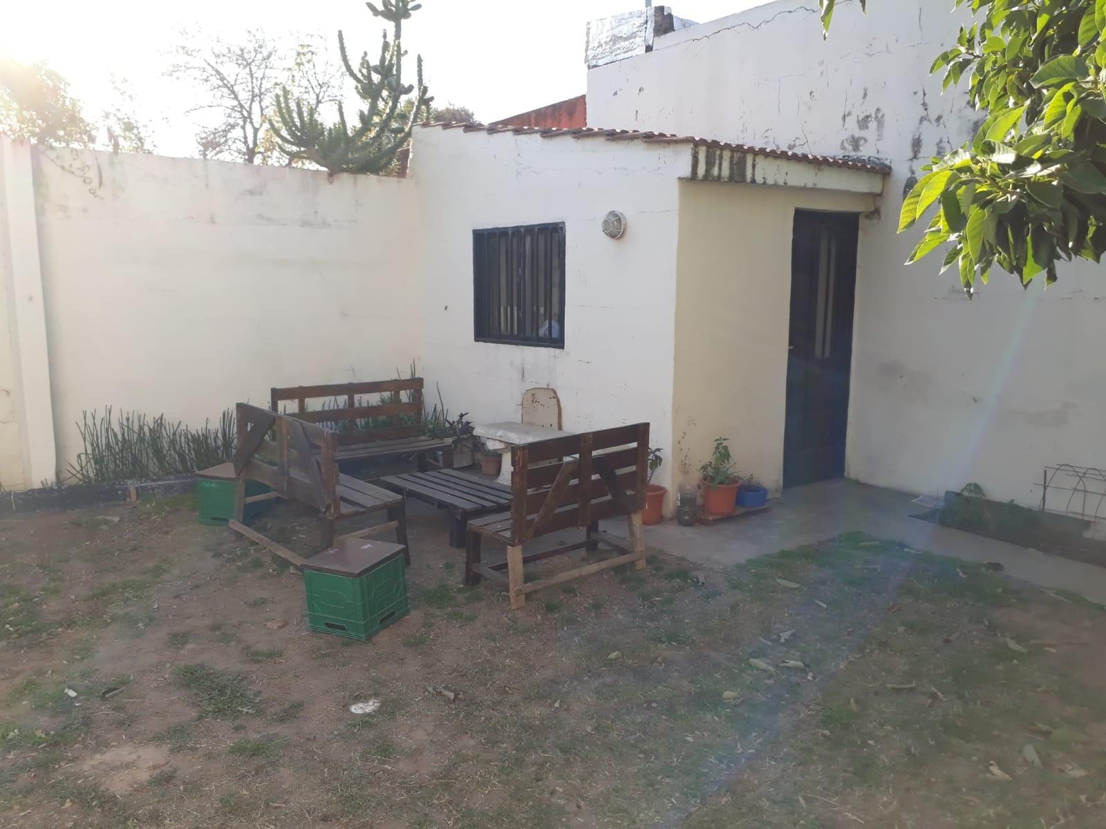 VENTA CASA 4 DORMITORIOS SANTA CECILIA A METROS DE MANUEL CARDEÑOSA — foto 2