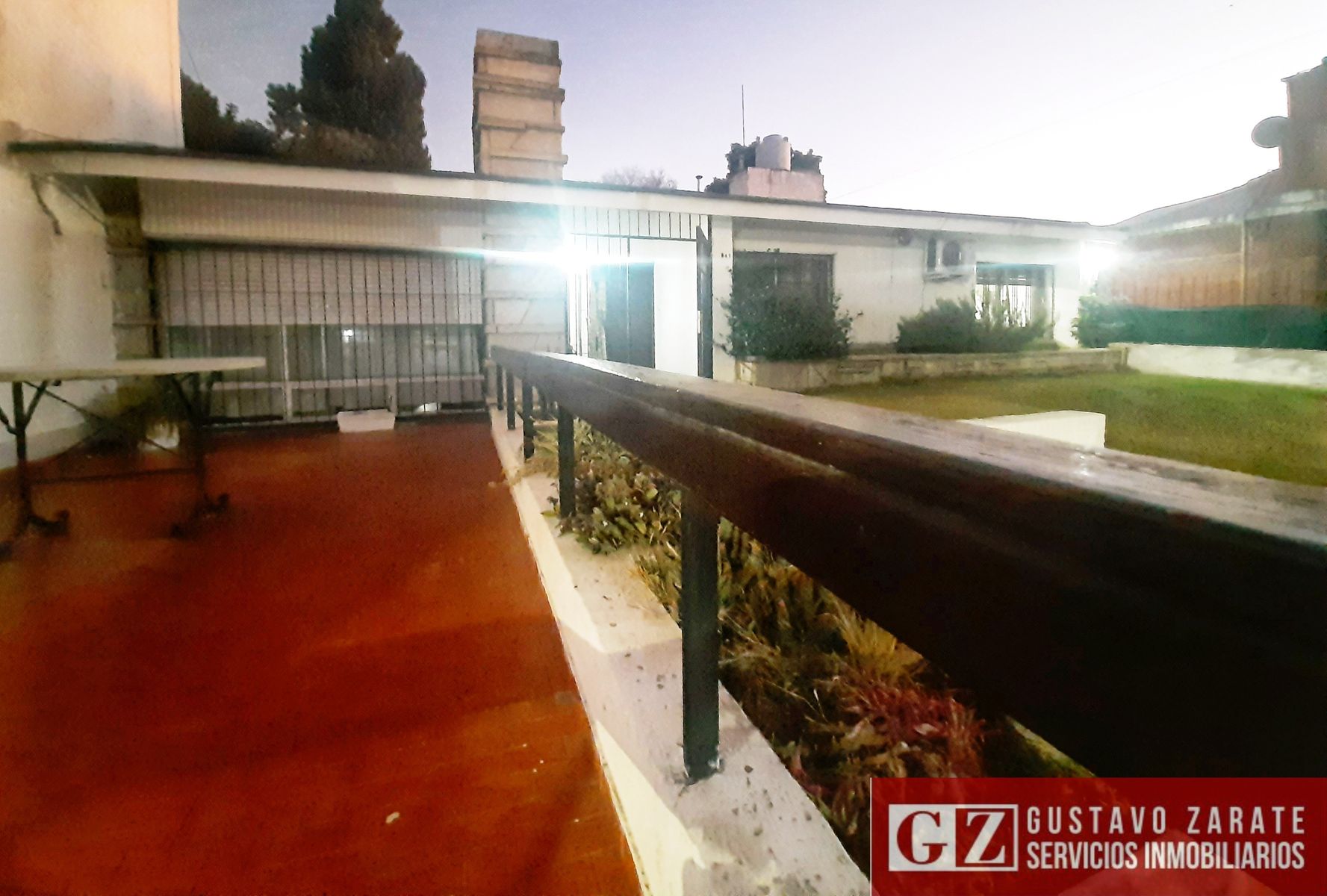 CASA EN VENTA 4 DORMITORIOS CON PATIO Y GARAGE- Parque Vélez Sarsfield — foto 2