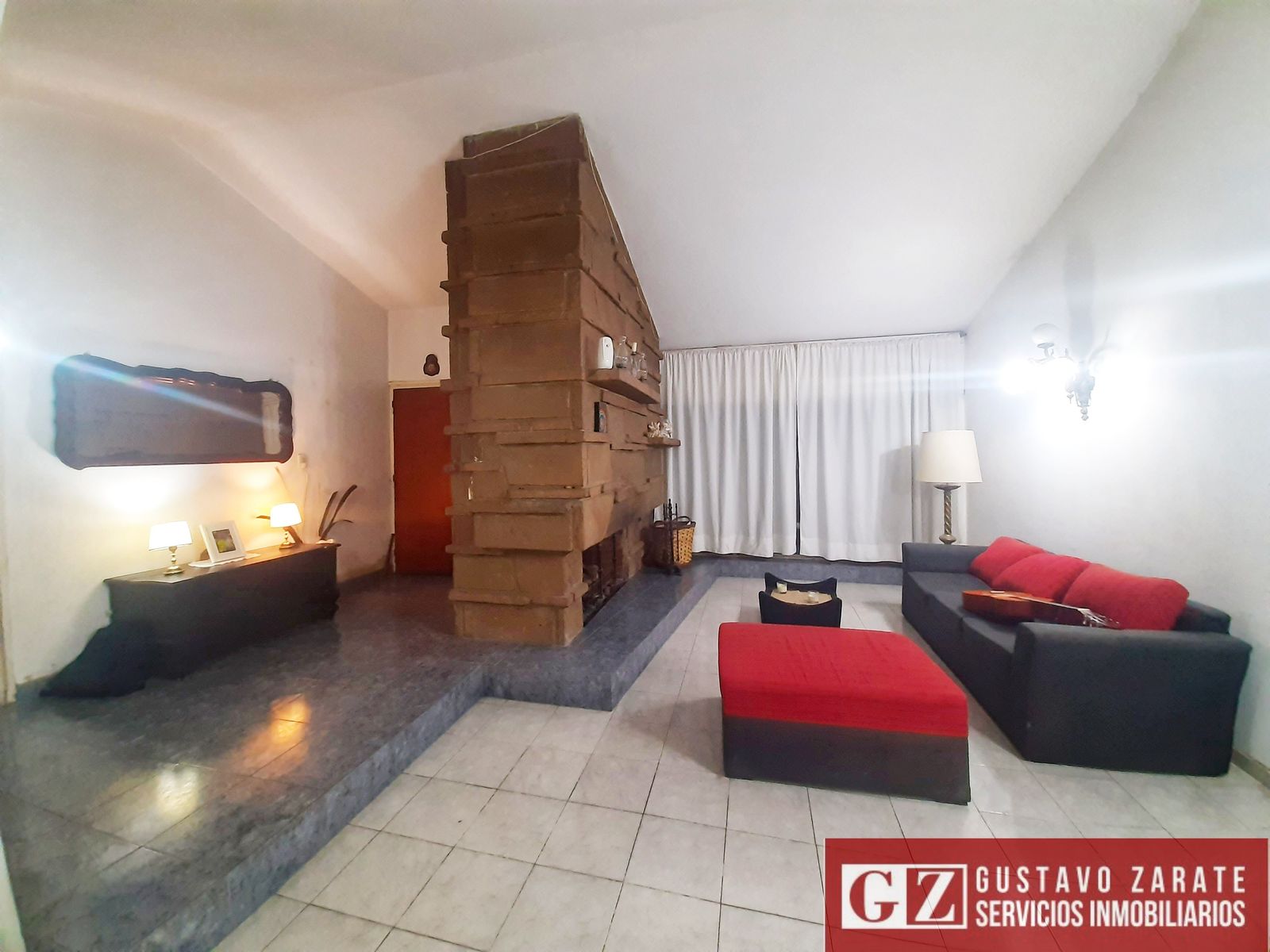CASA EN VENTA 4 DORMITORIOS CON PATIO Y GARAGE- Parque Vélez Sarsfield — foto 4