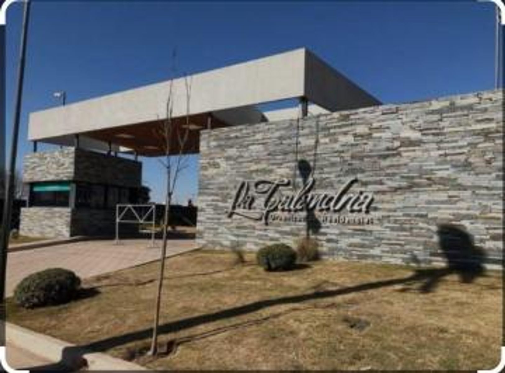 Venta lote de 360 mts2 en La Calandria, Urbanización, barrio privado en zona Sur de la ciudad - 4