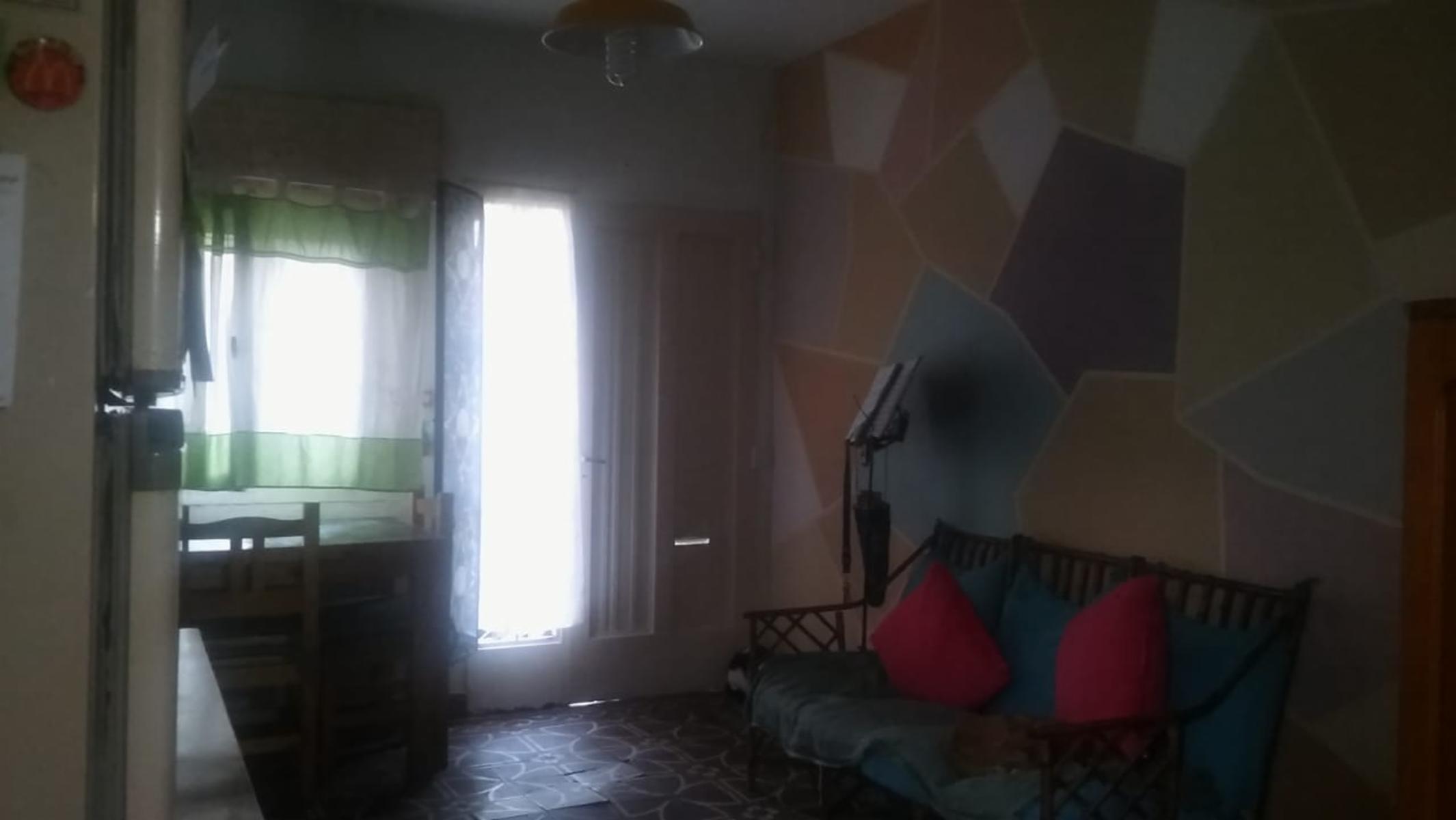 MUY BUEN PH 2 AMBIENTES AL FRENTE, ZONA CHILAVERT — foto 10