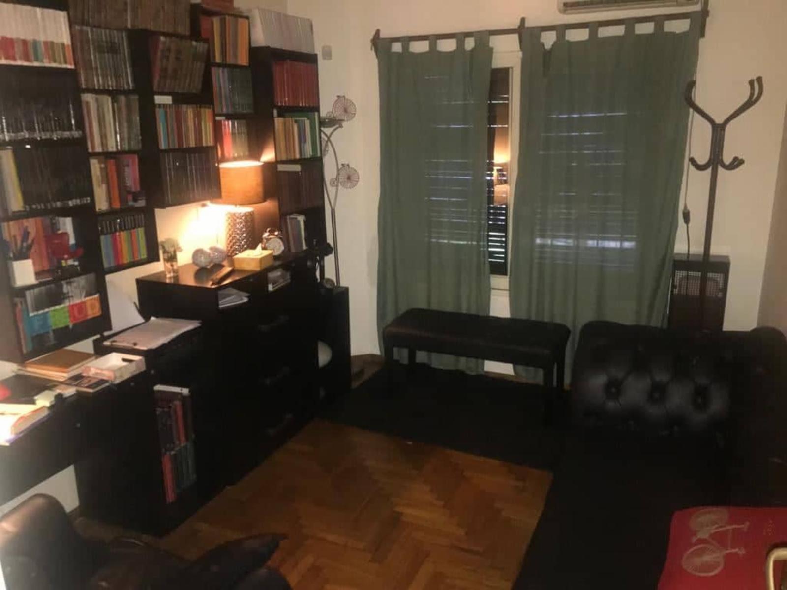 EXCELENTE CASA 6 AMBIENTES, EN 3 PLANTAS, C/ COCHERA, V. BALLESTER — foto 10