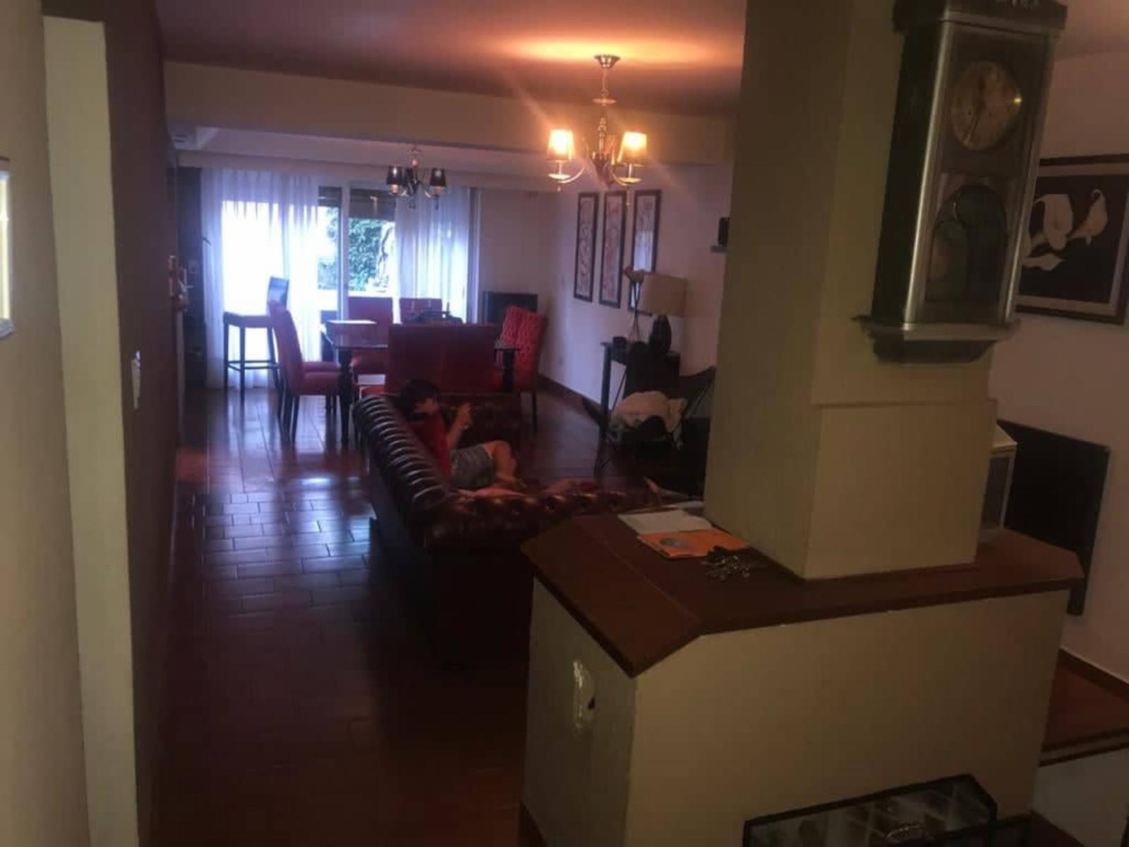 EXCELENTE CASA 6 AMBIENTES, EN 3 PLANTAS, C/ COCHERA, V. BALLESTER — foto 13