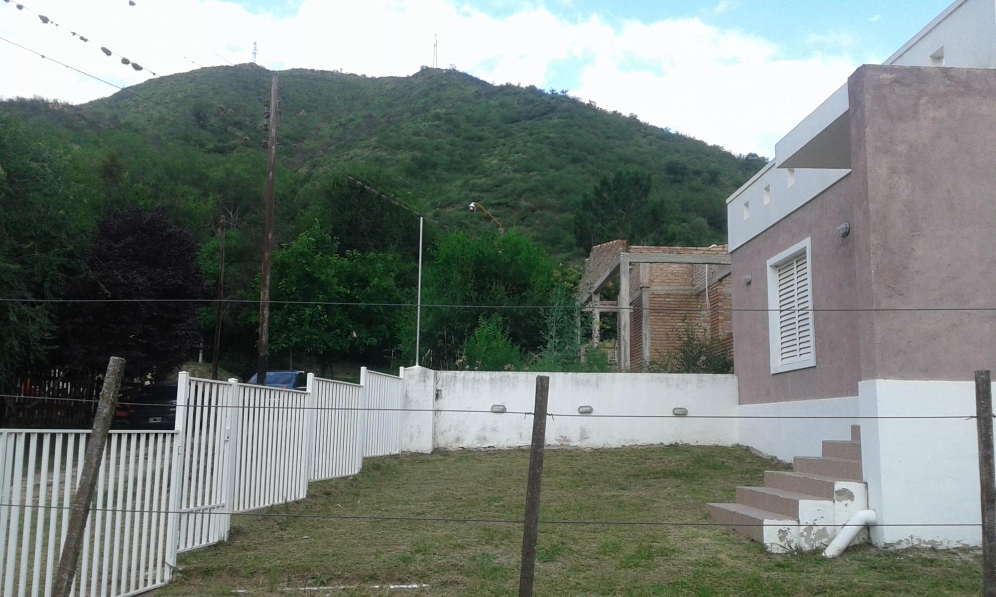 VENTA LOTE CON 2 CASAS DE DOS AMBIENTES, BIALET MASSE, CORDOBA — foto 5