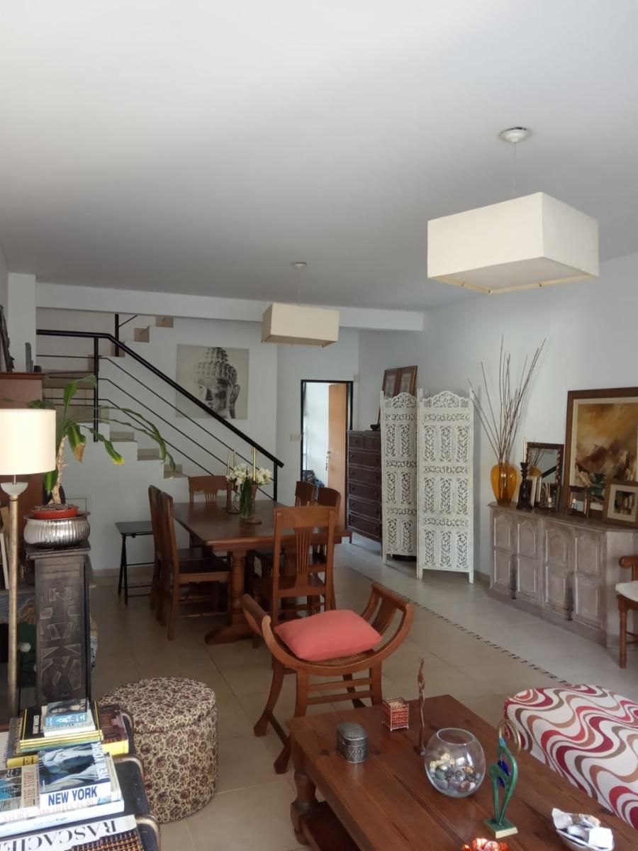 HERMOSO DUPLEX 4 AMBIENTES EN 3 PLANTAS, BOULOGNE