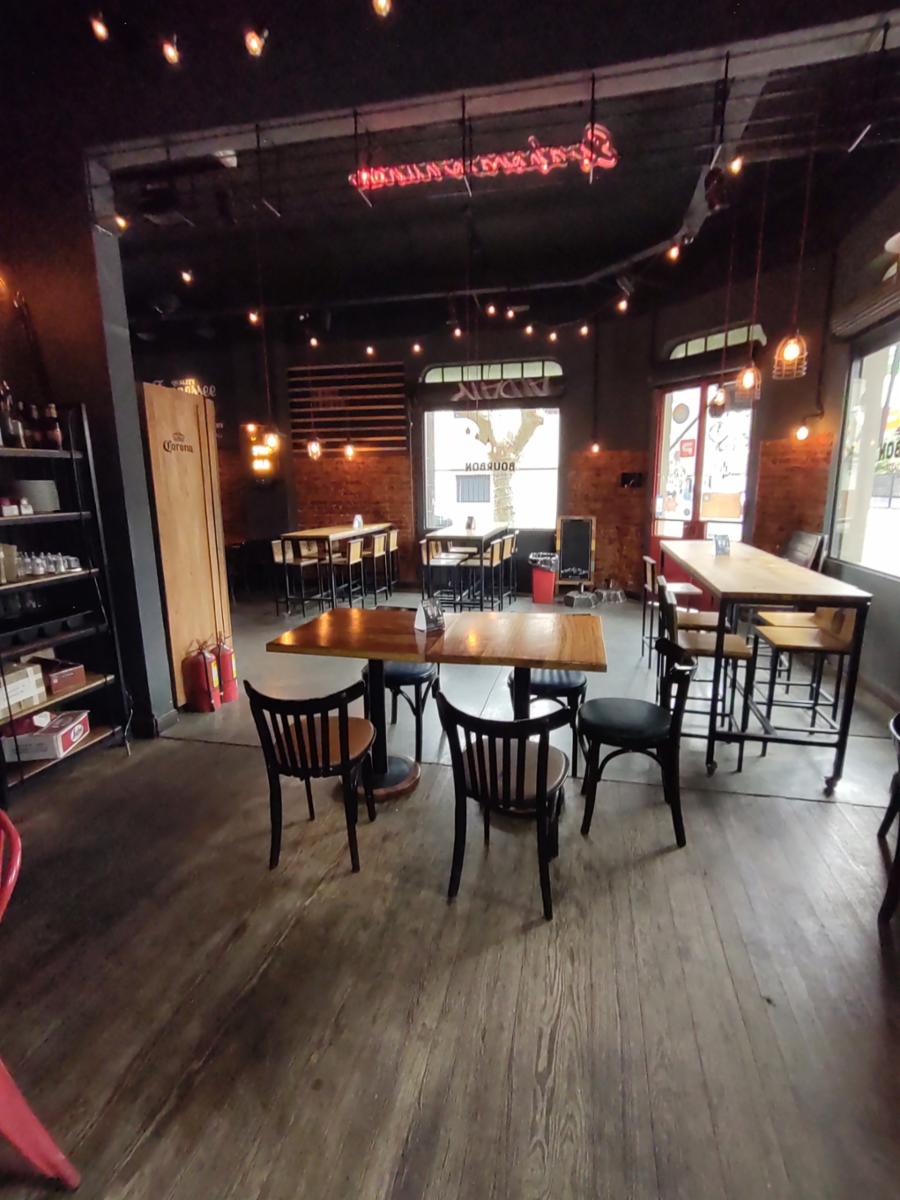 EXCELENTE Y AMPLIO LOCAL EN VENTA EN V. BALLESTER CENTRO — foto 7