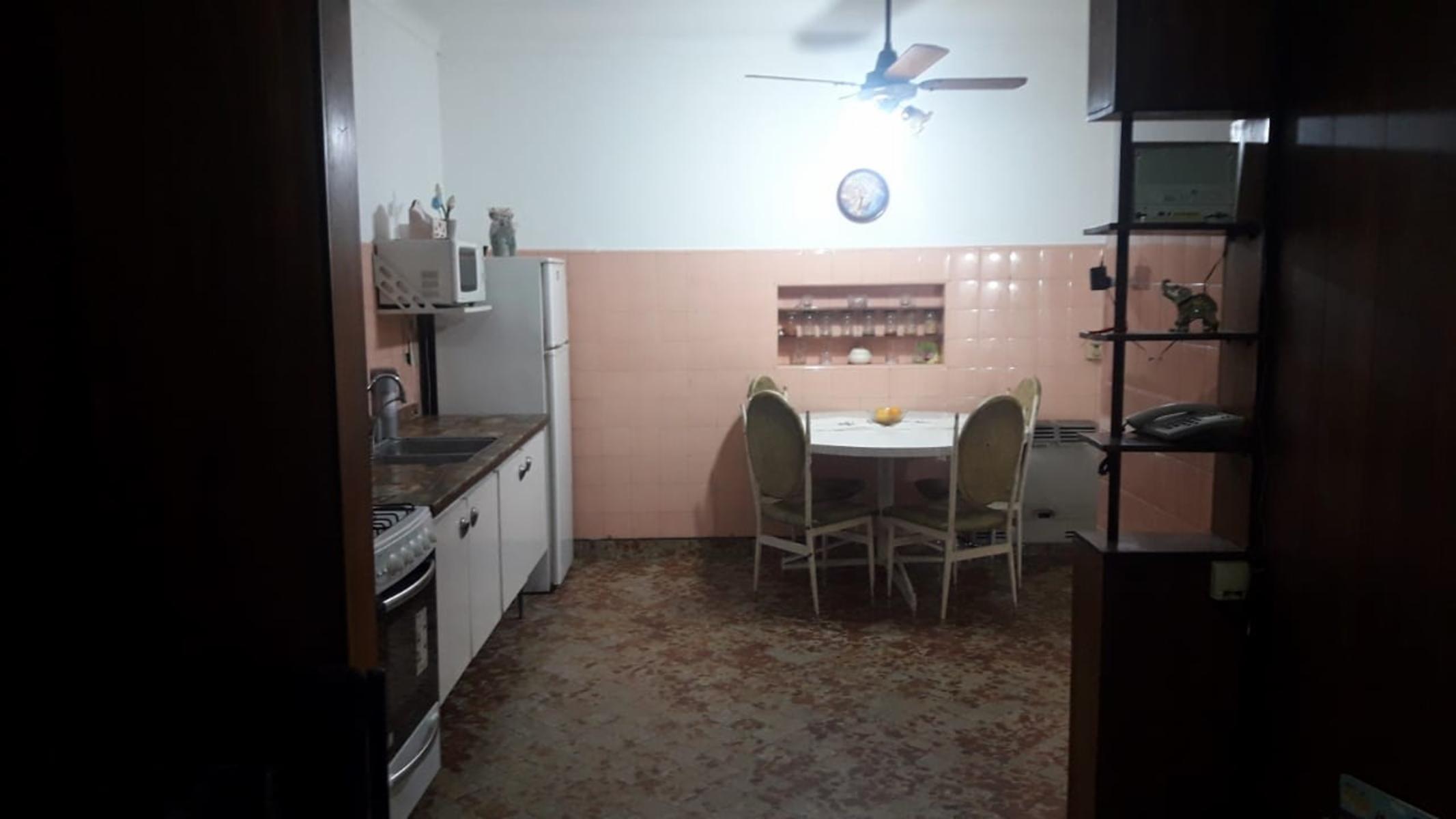 VENTA HERMOSA CASA EN LOTE PROPIO 2 AMB C/COCHERA, J. L. SUAREZ — foto 5