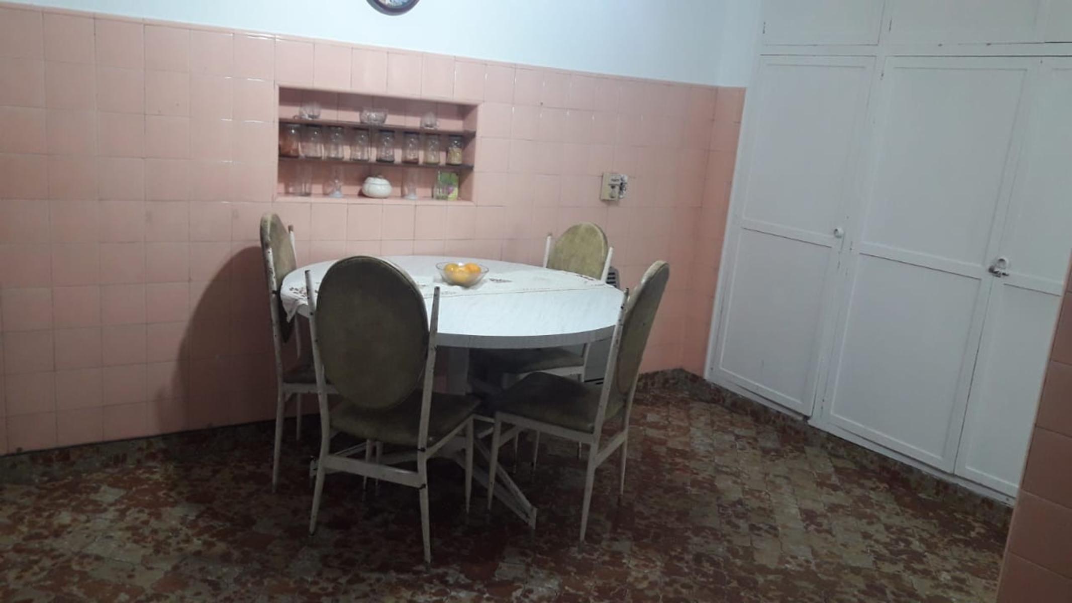 VENTA HERMOSA CASA EN LOTE PROPIO 2 AMB C/COCHERA, J. L. SUAREZ — foto 7