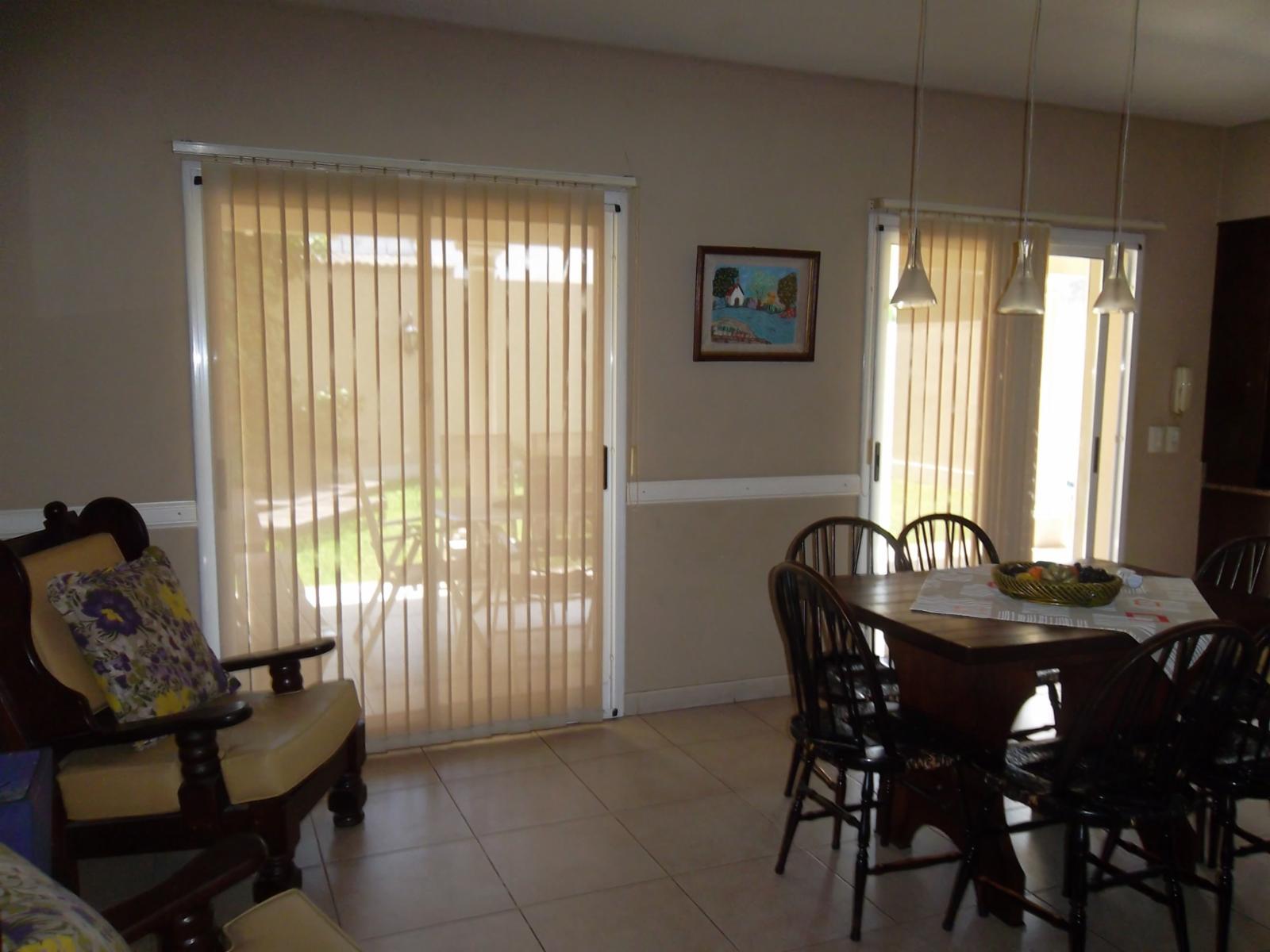 VENTA HERMOSA CASA EN LOTE PROPIO 4 AMBIENTES CON GARAGE, CHILAVERT — foto 7