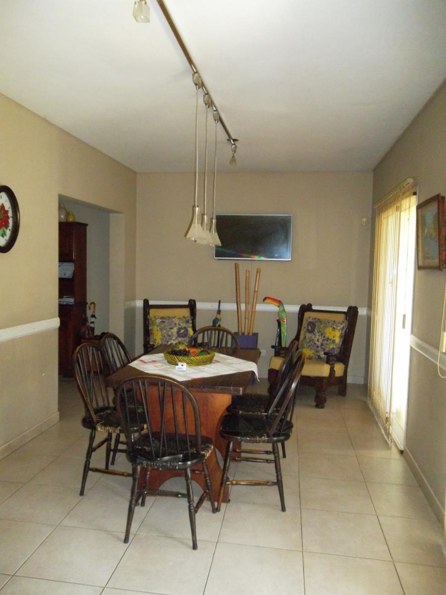 VENTA HERMOSA CASA EN LOTE PROPIO 4 AMBIENTES CON GARAGE, CHILAVERT — foto 8