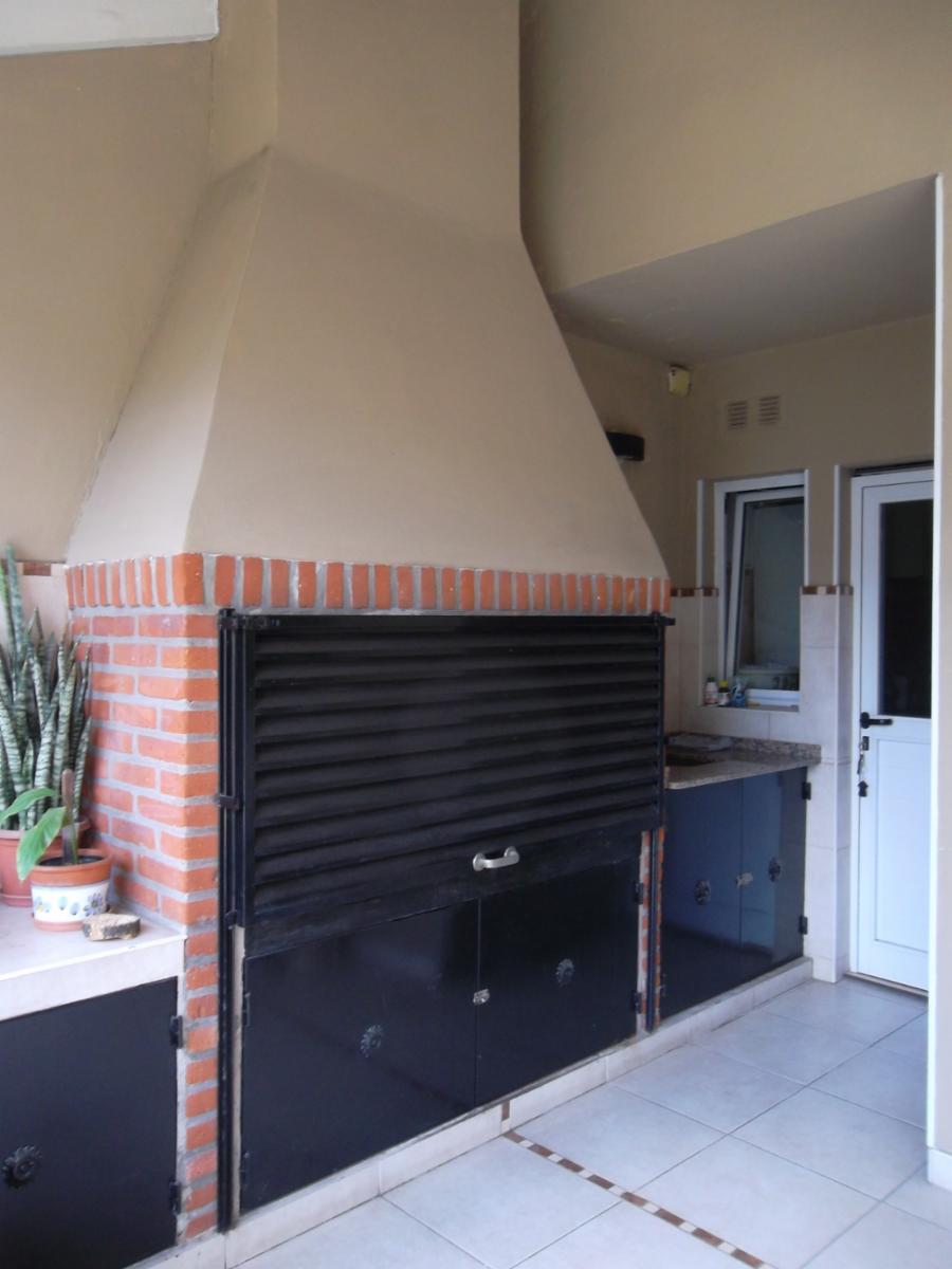 VENTA HERMOSA CASA EN LOTE PROPIO 4 AMBIENTES CON GARAGE, CHILAVERT — foto 11