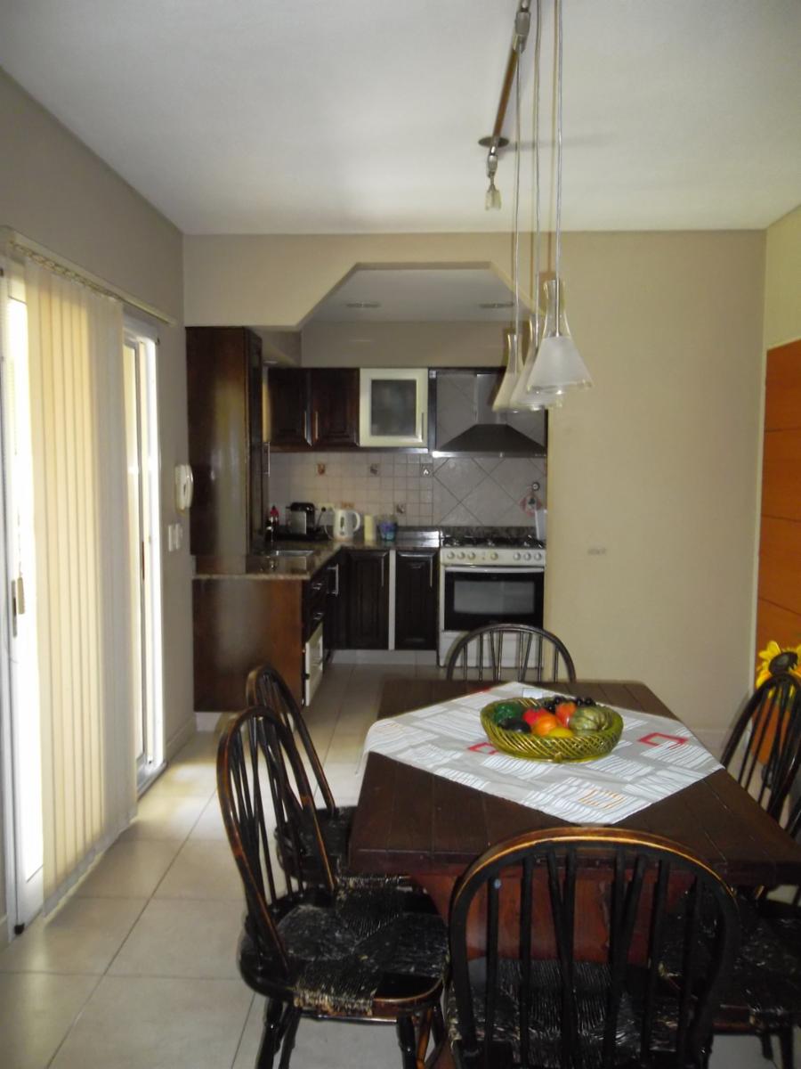 VENTA HERMOSA CASA EN LOTE PROPIO 4 AMBIENTES CON GARAGE, CHILAVERT — foto 13