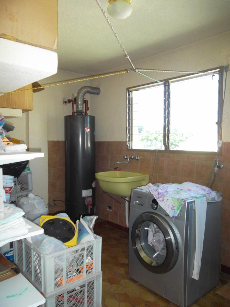 VENTA CASA MULTIFAMILIAR SOBRE LOTE PROPIO, CHILAVERT — foto 8