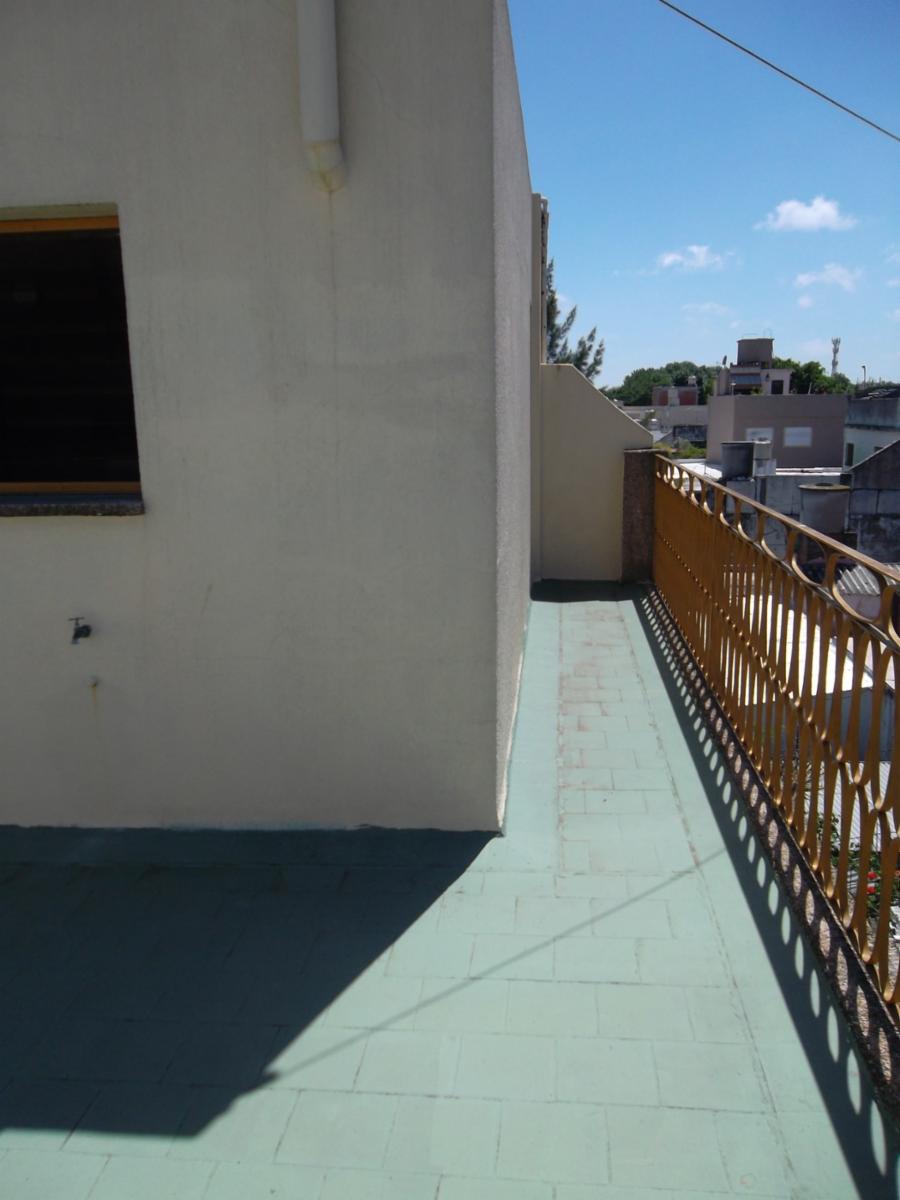VENTA CASA MULTIFAMILIAR SOBRE LOTE PROPIO, CHILAVERT — foto 9