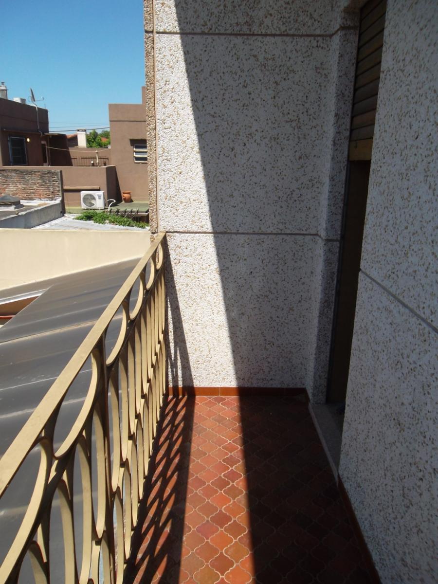 VENTA CASA MULTIFAMILIAR SOBRE LOTE PROPIO, CHILAVERT — foto 12