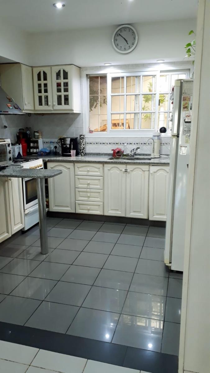 VENTA HERMOSA CASA EN LOTE PROPIO DE 3 AMBIENTES, J. L. SUAREZ — foto 4