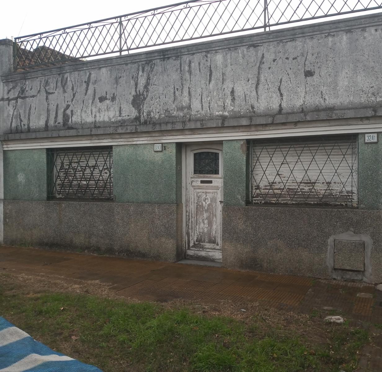 Venta de casa a refaccionar