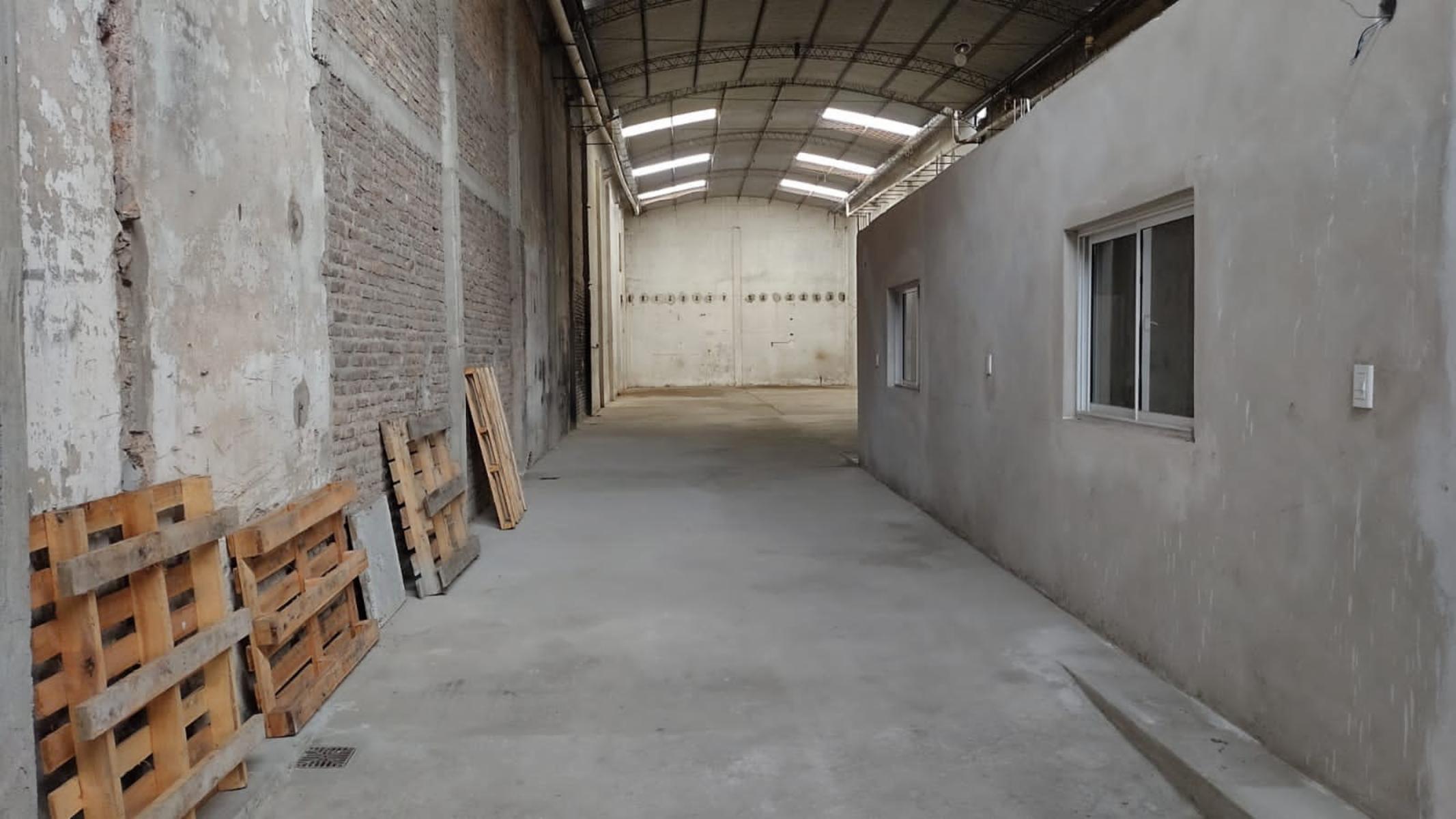 VENTA DE GALPON ZONA SAN MARTIN — foto 2
