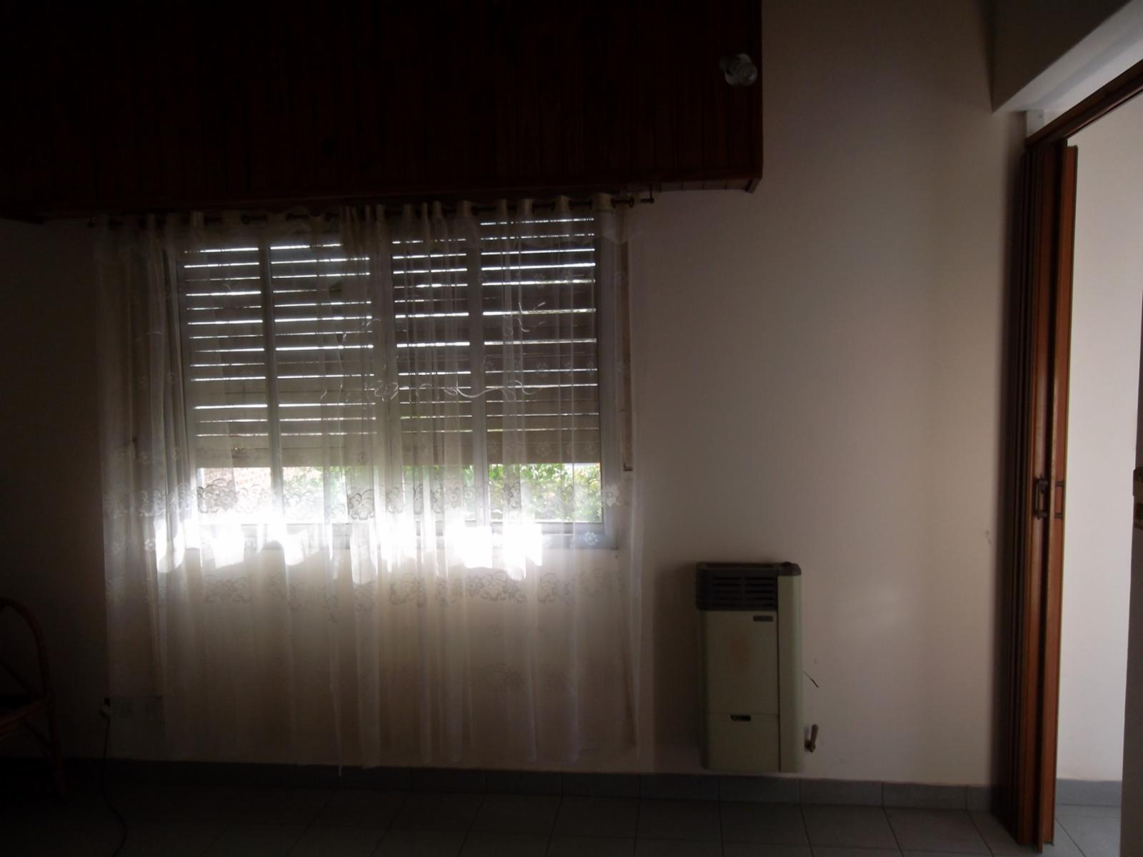 VENTA DE CASA MULTIFAMILIAR DE CUATRO AMB. Y FONDO LIBRE ZONA CHILAVERT — foto 15